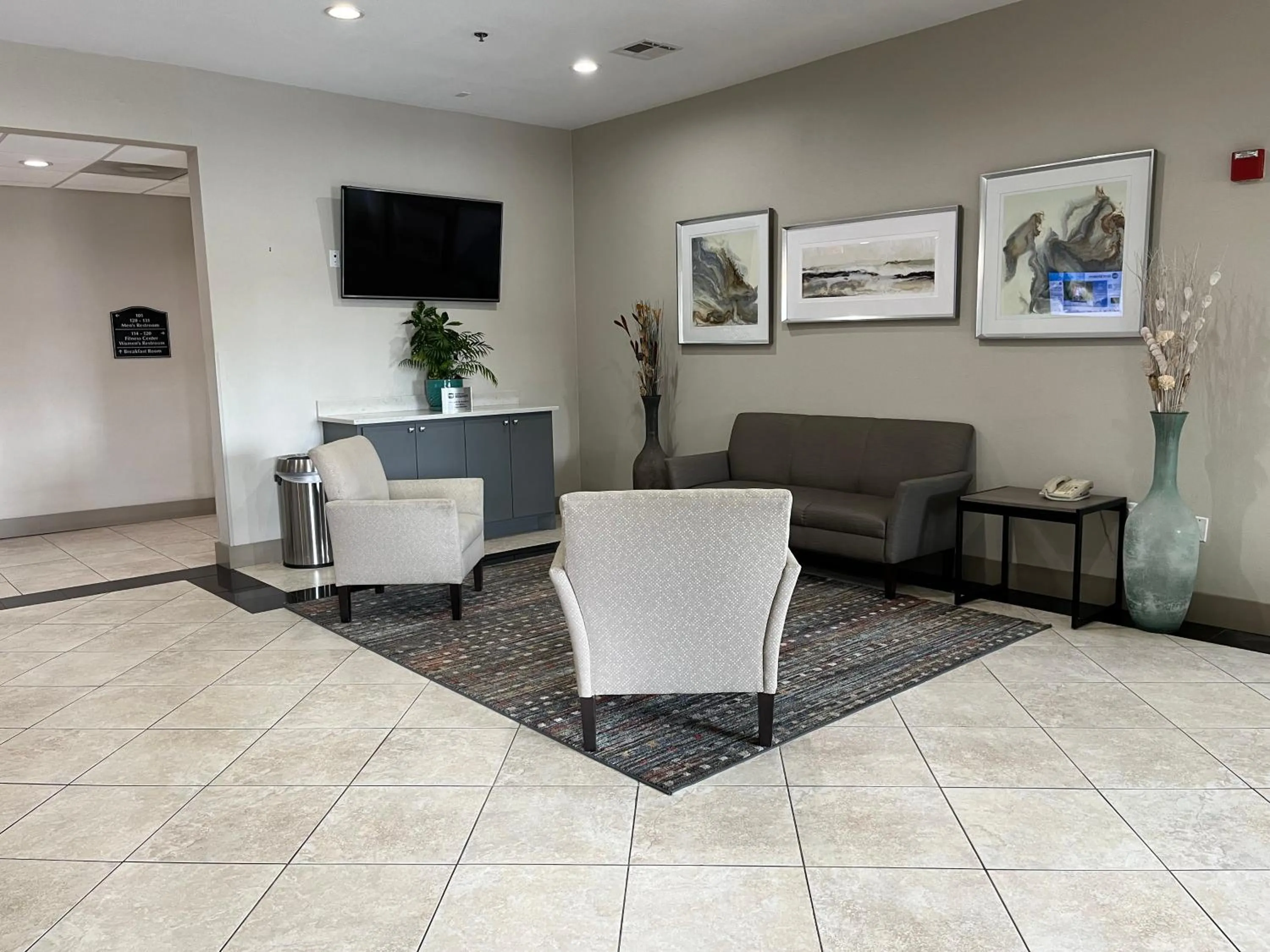 Lobby or reception in Best Western Cleveland Inn & Suites