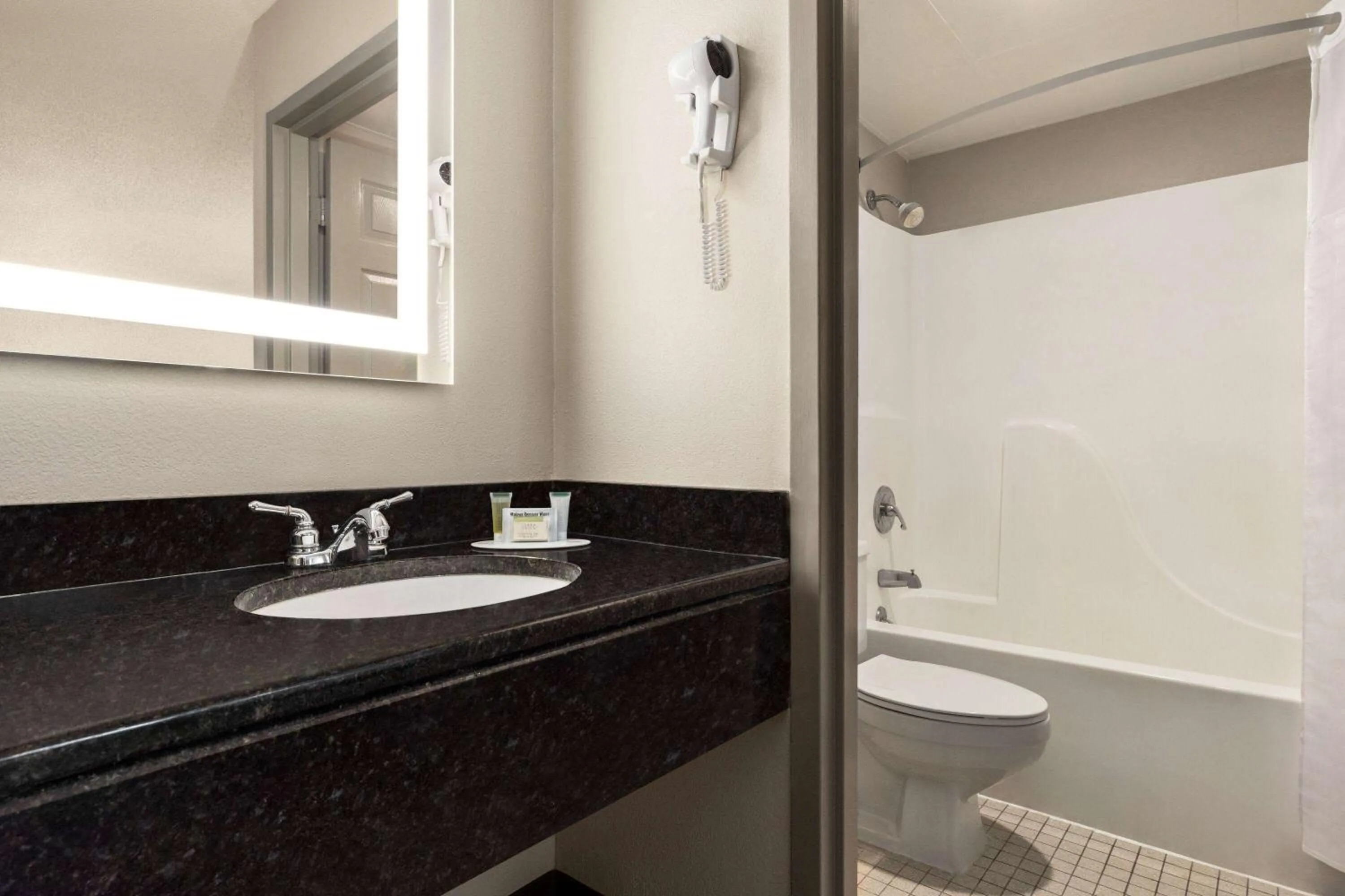 Bathroom in Hotel Barkley