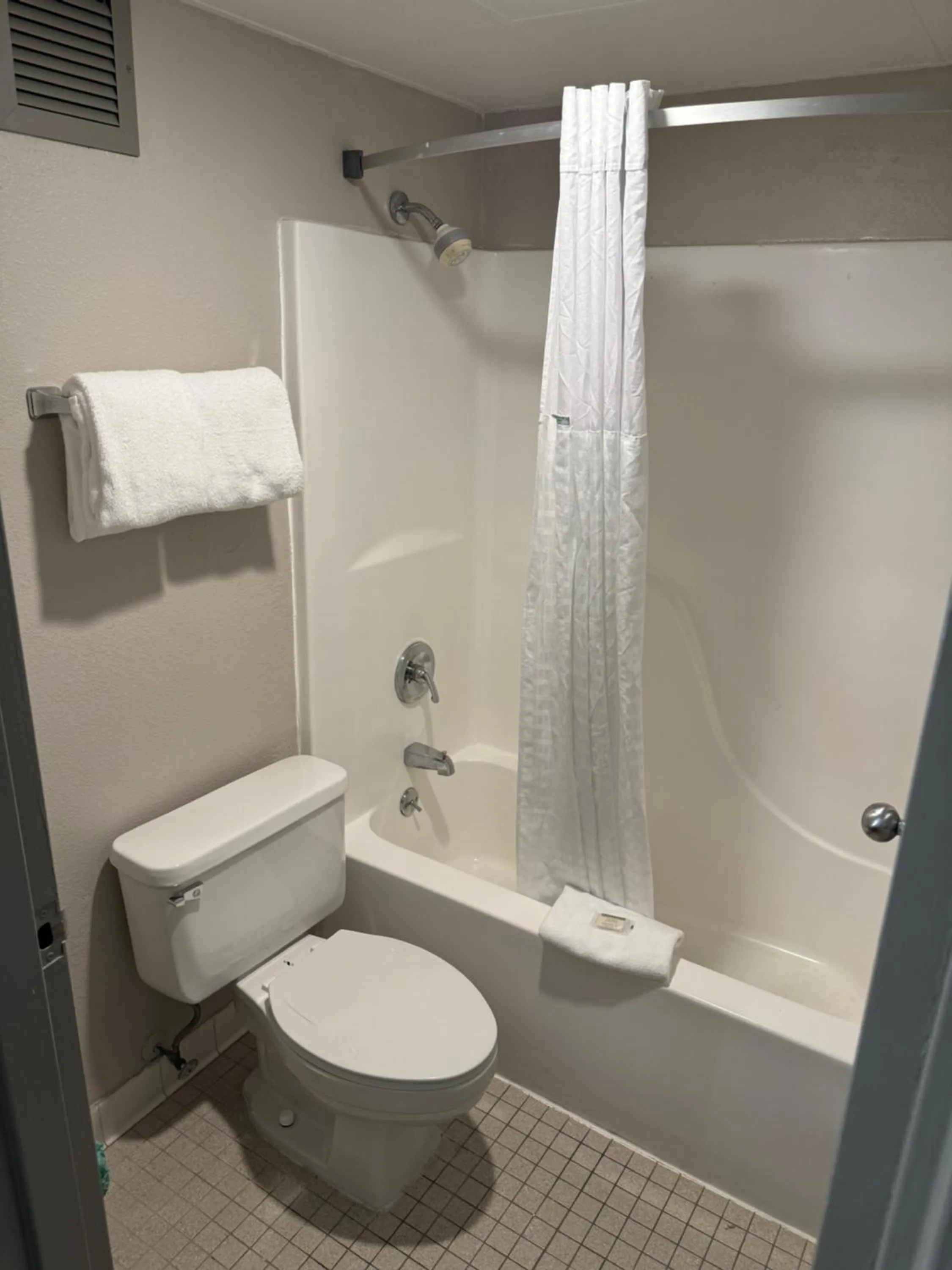 Bathroom in Hotel Barkley