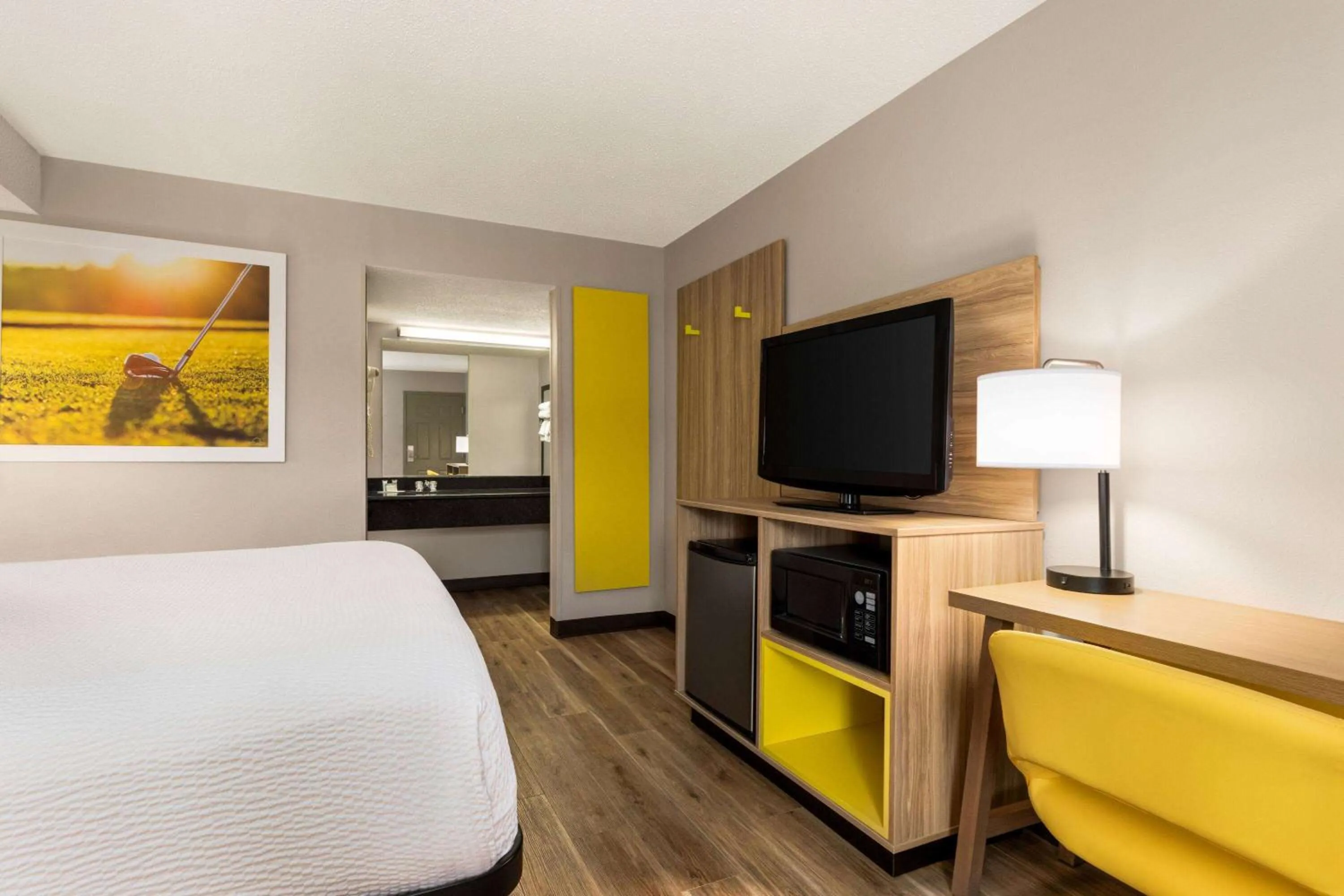 Photo of the whole room, Bed in Hotel Barkley