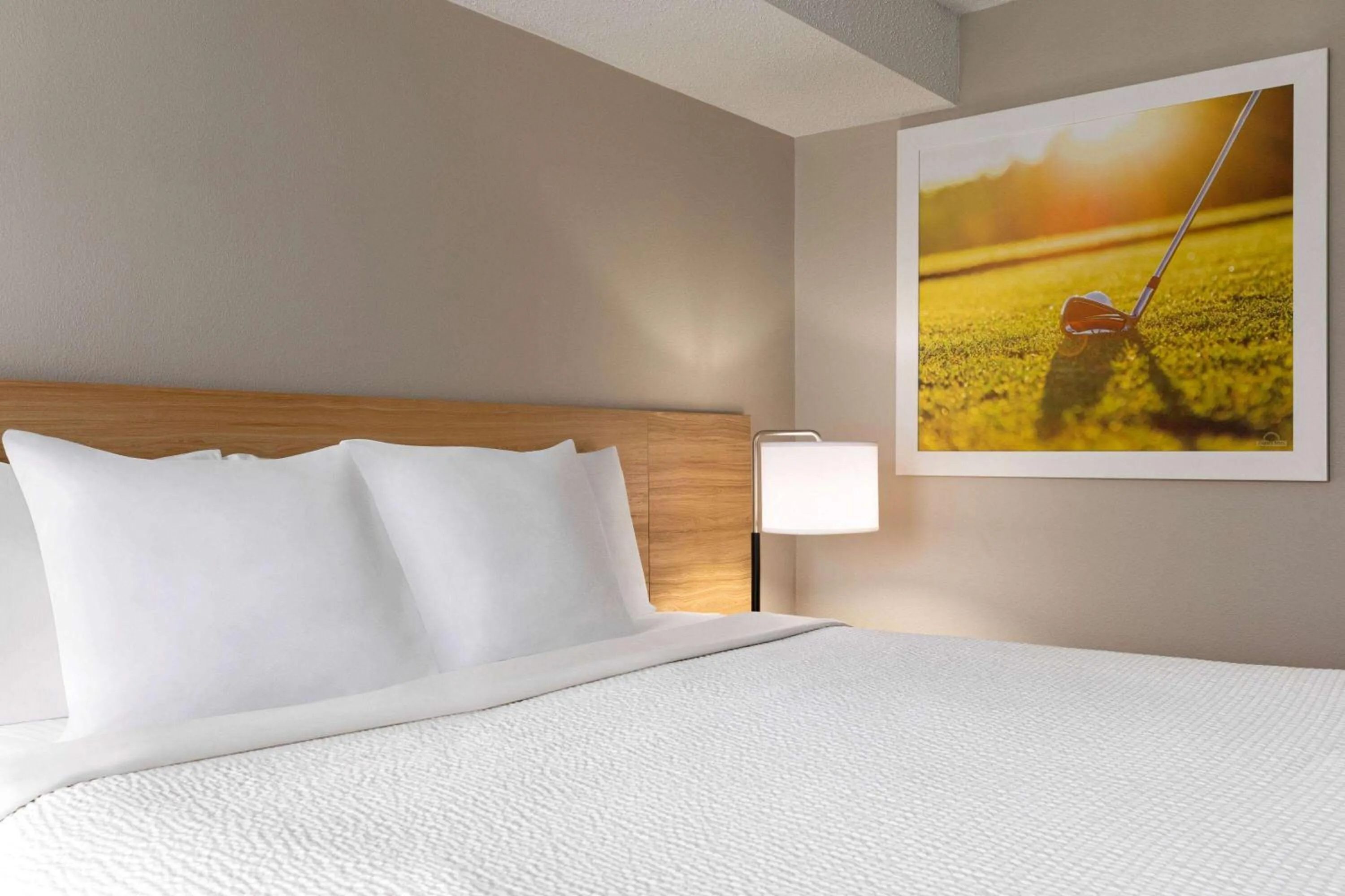 Photo of the whole room, Bed in Hotel Barkley