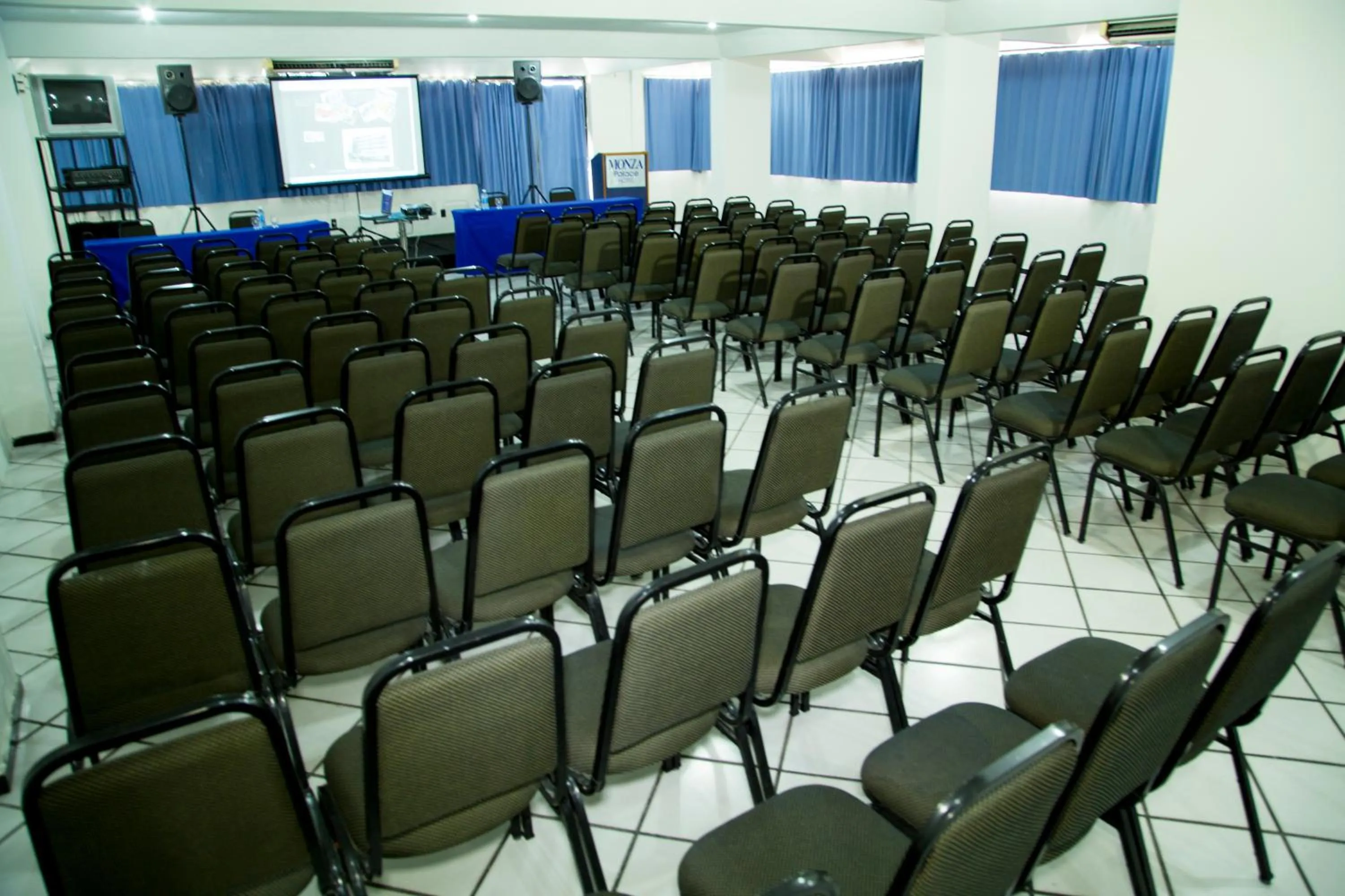 Business facilities in Monza Palace Hotel