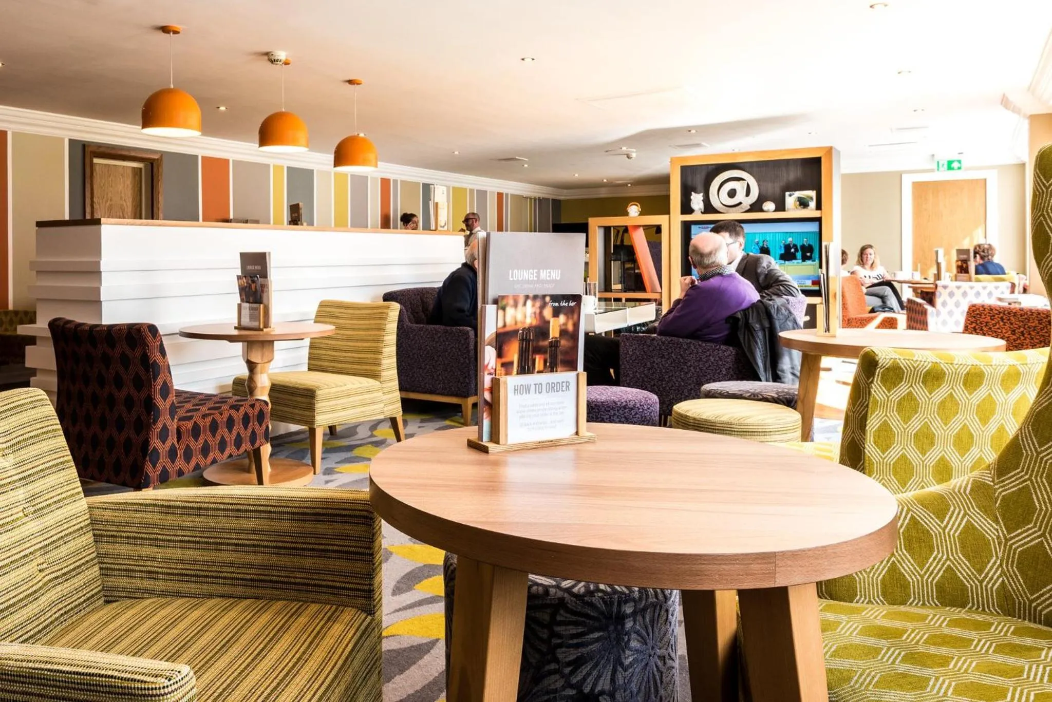 Lounge or bar in Holiday Inn Chester South by IHG