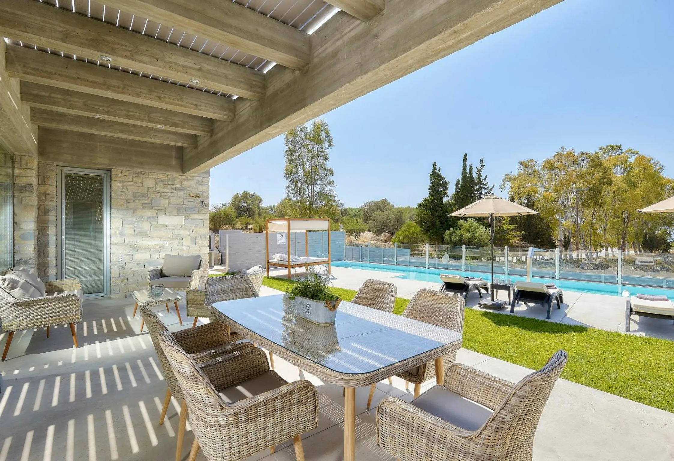 Garden in Kouros n' Kori Villas