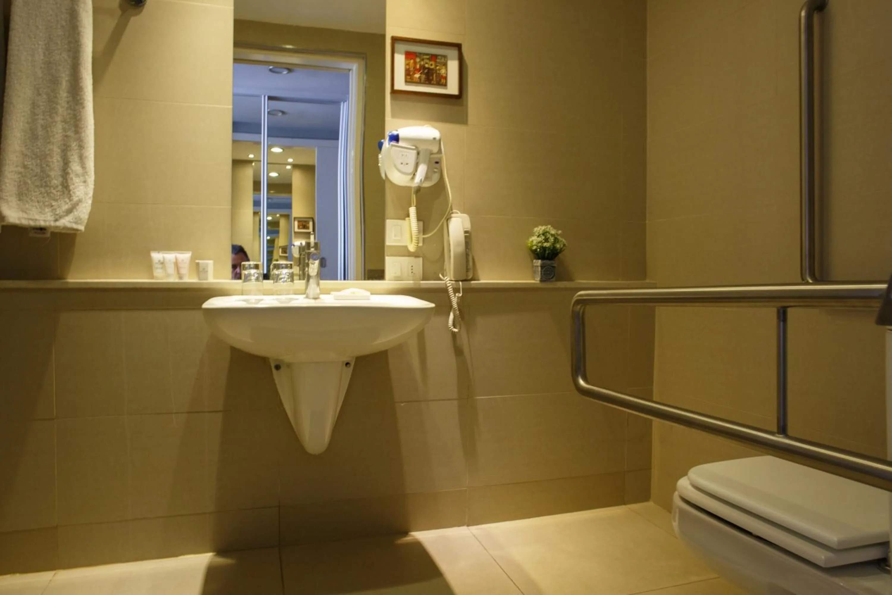 Bathroom in After Hotel Montevideo