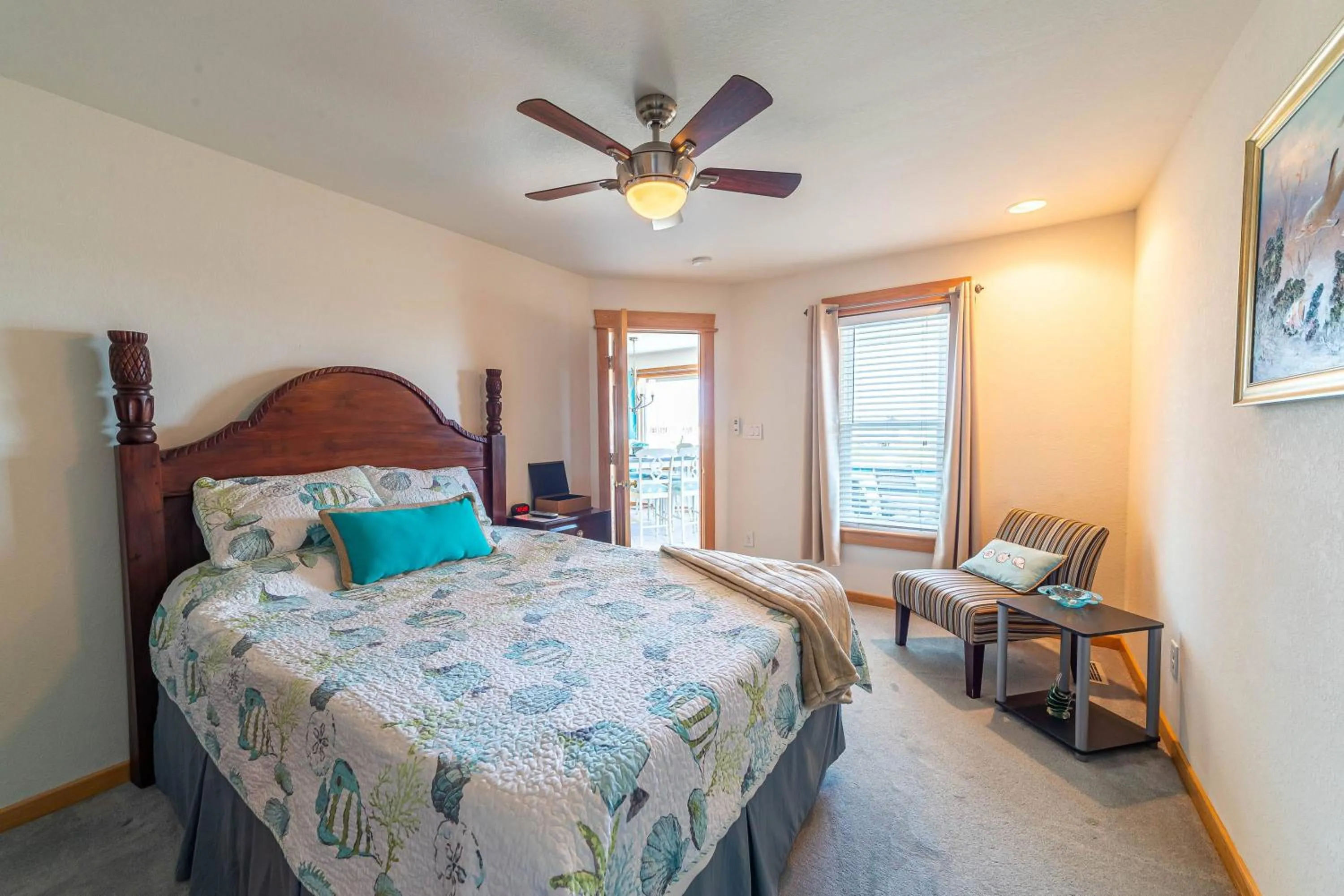 Bed in Everybody Loves...Sand, Sun & Fun - KDH MP 5.5, Ocean View, 100 Yds to Beach, Pool, Fire Pit, Flex Stays