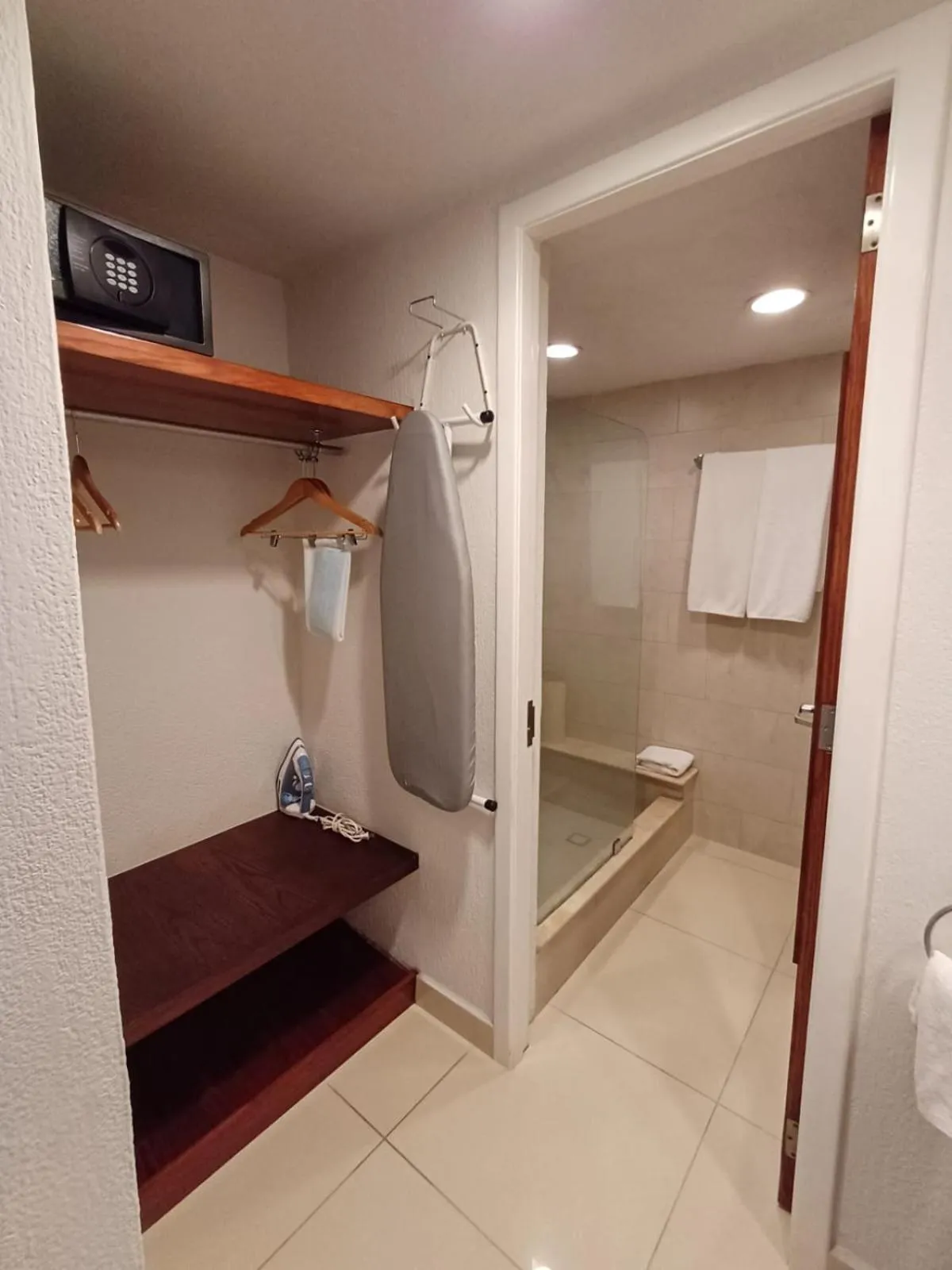 Bathroom in Hotel Bello Veracruz