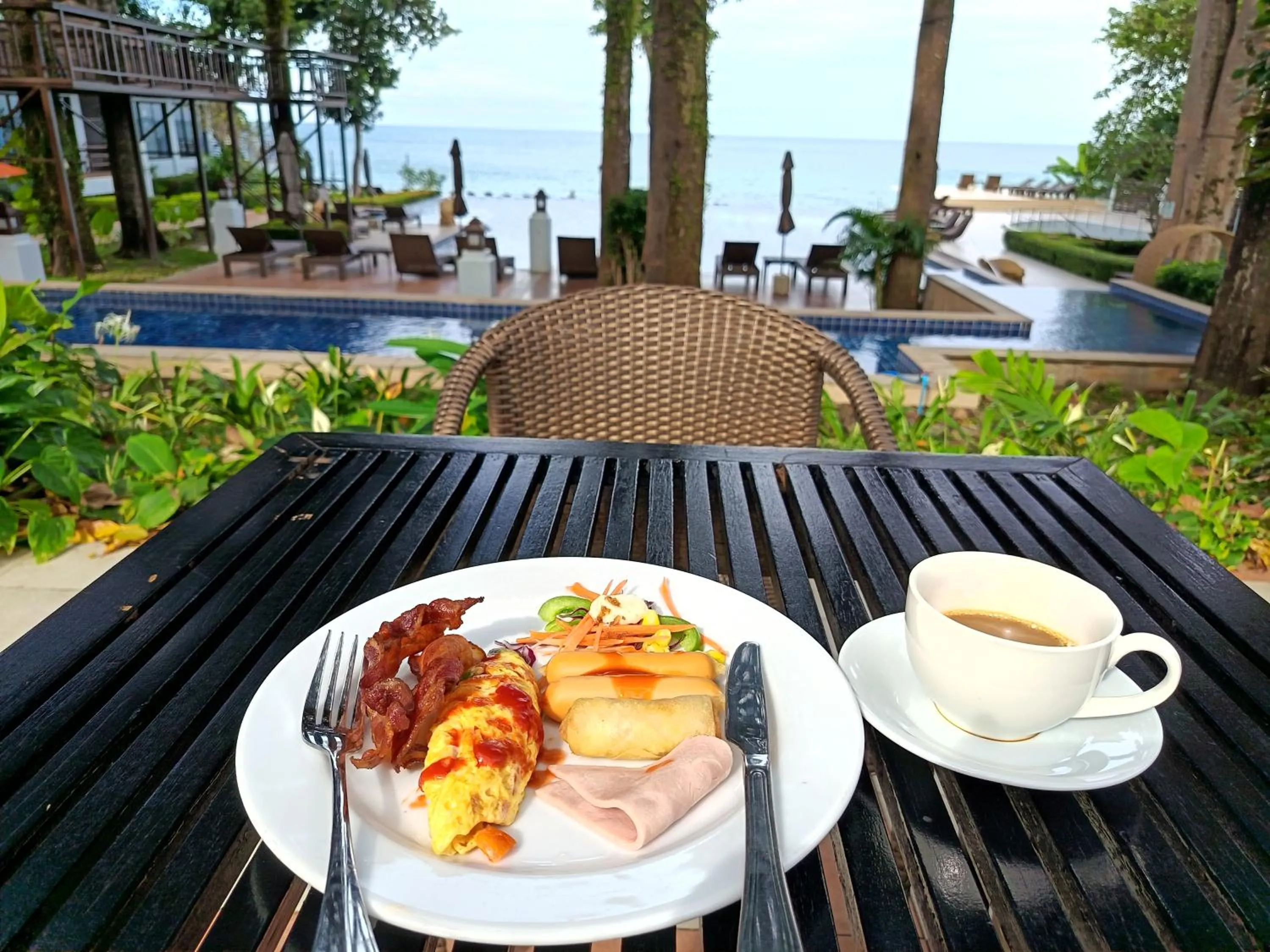 Breakfast in Chang Buri Resort & Koh Chang Hillside