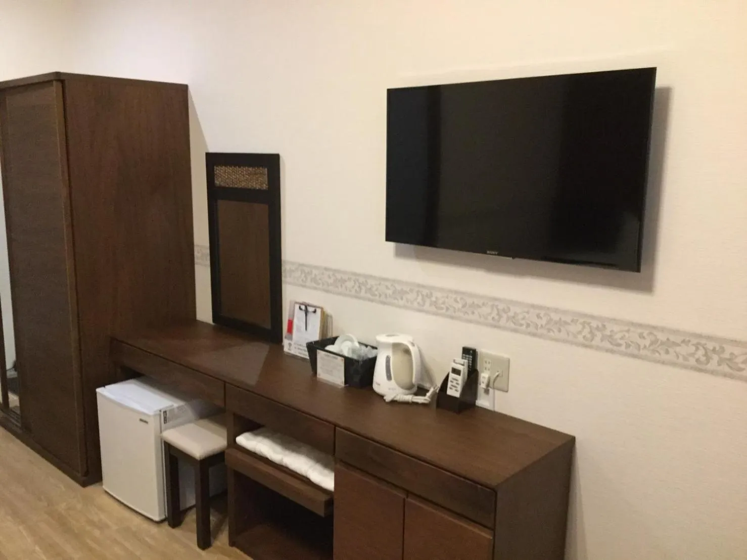 TV and multimedia in Seaside Hotel The Beach