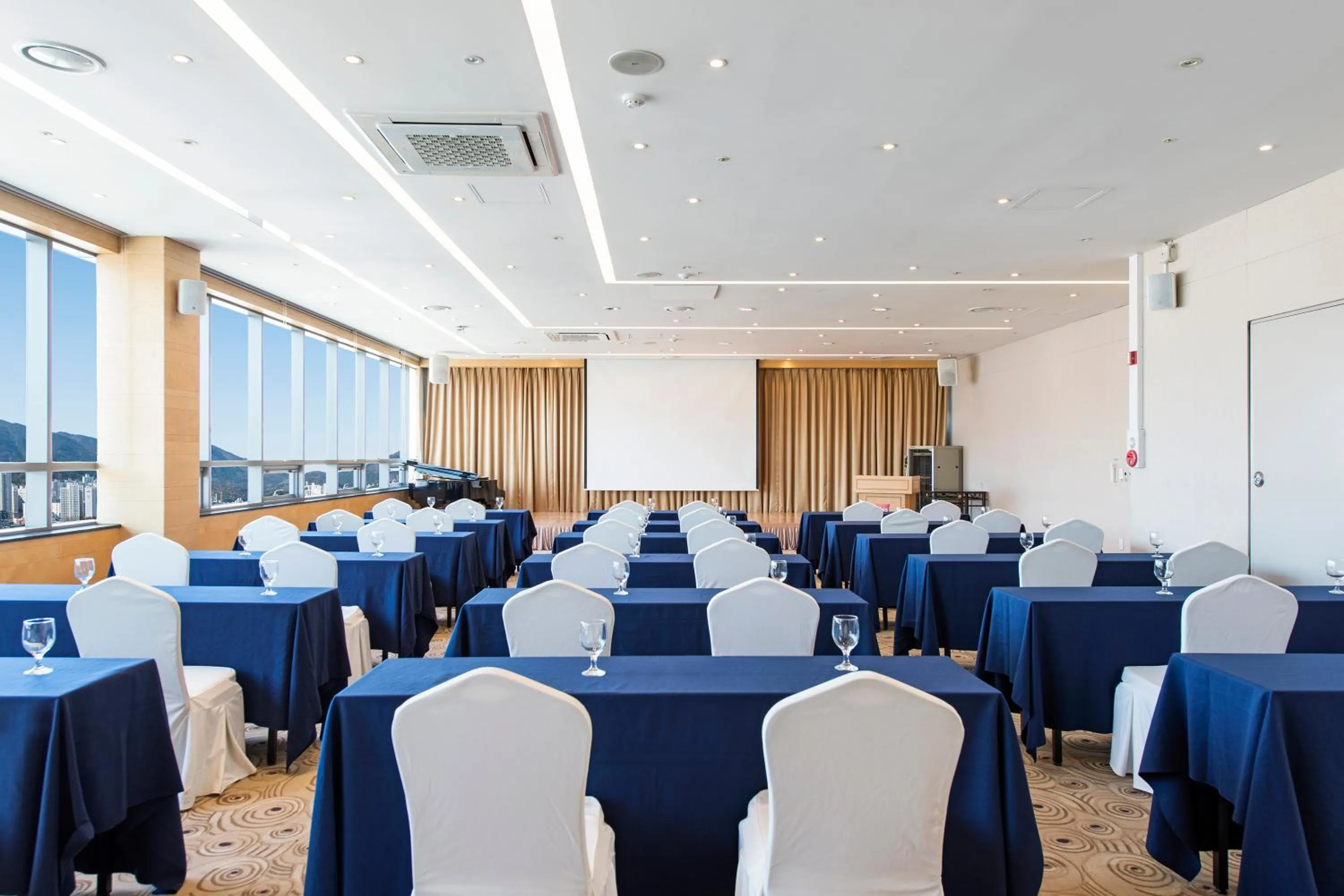 Banquet/Function facilities in Ibis Ambassador Busan City Centre
