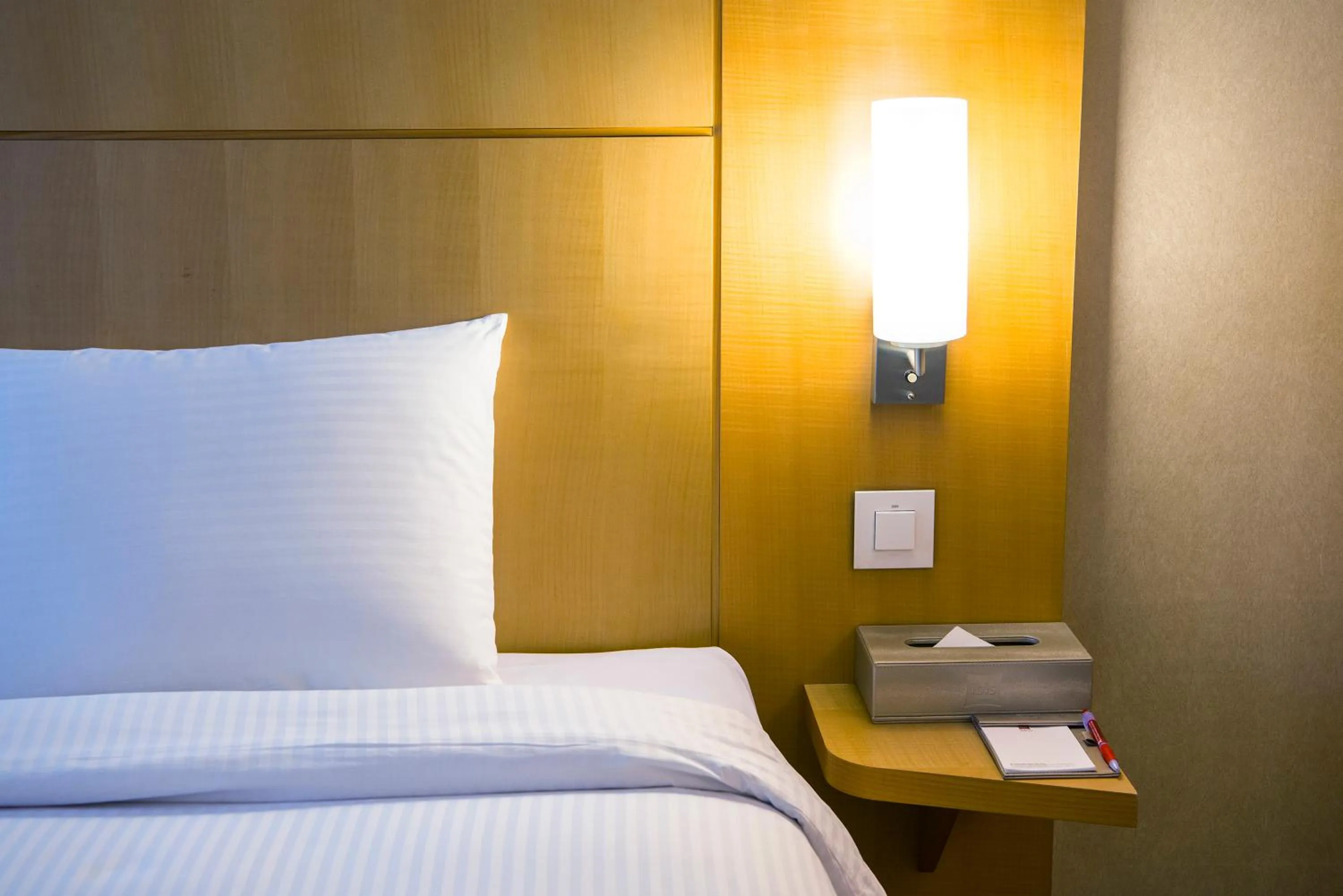 Bedroom in Ibis Ambassador Busan City Centre