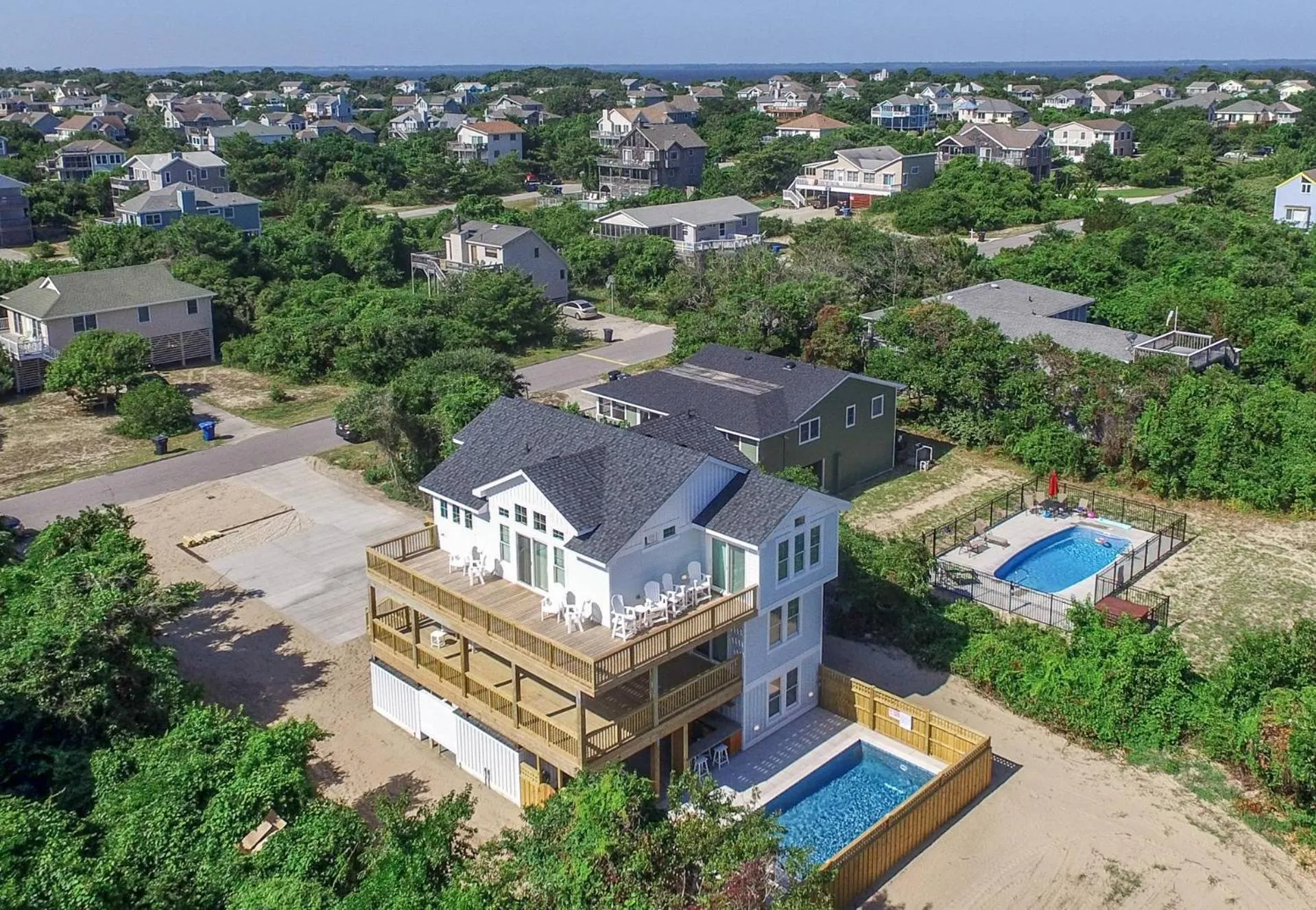 Sea Fever - Duck, Saltaire, 130 Yds to Beach, Ocean View, Pool, Hot Tub, Tiki Bar, Flex Stays