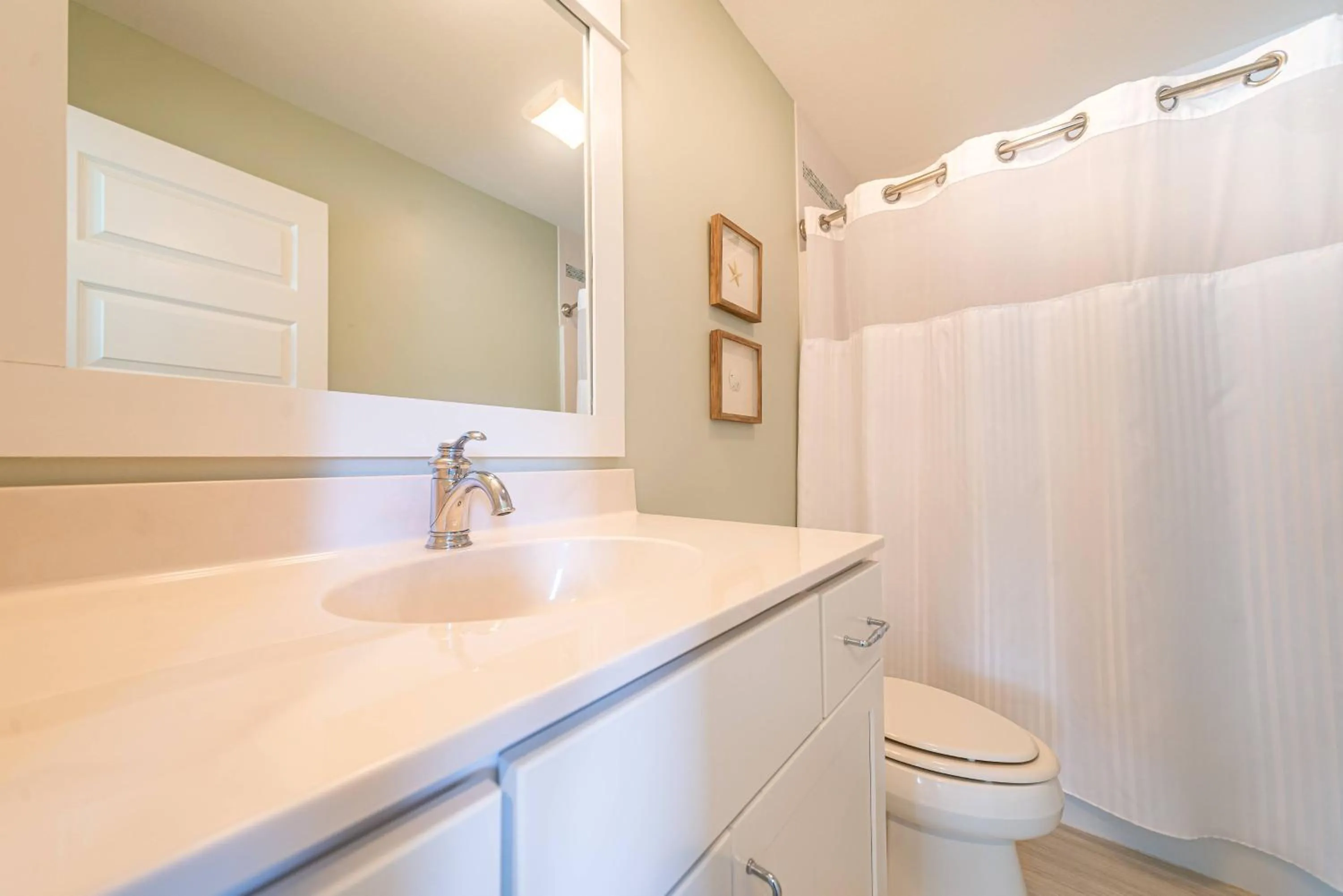 Sea Fever - Duck, Saltaire, 130 Yds to Beach, Ocean View, Pool, Hot Tub, Tiki Bar, Flex Stays