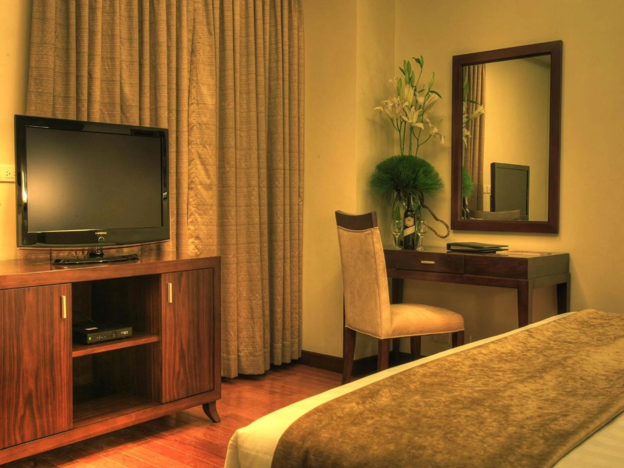 TV and multimedia, Bed in Armada Hotel Manila