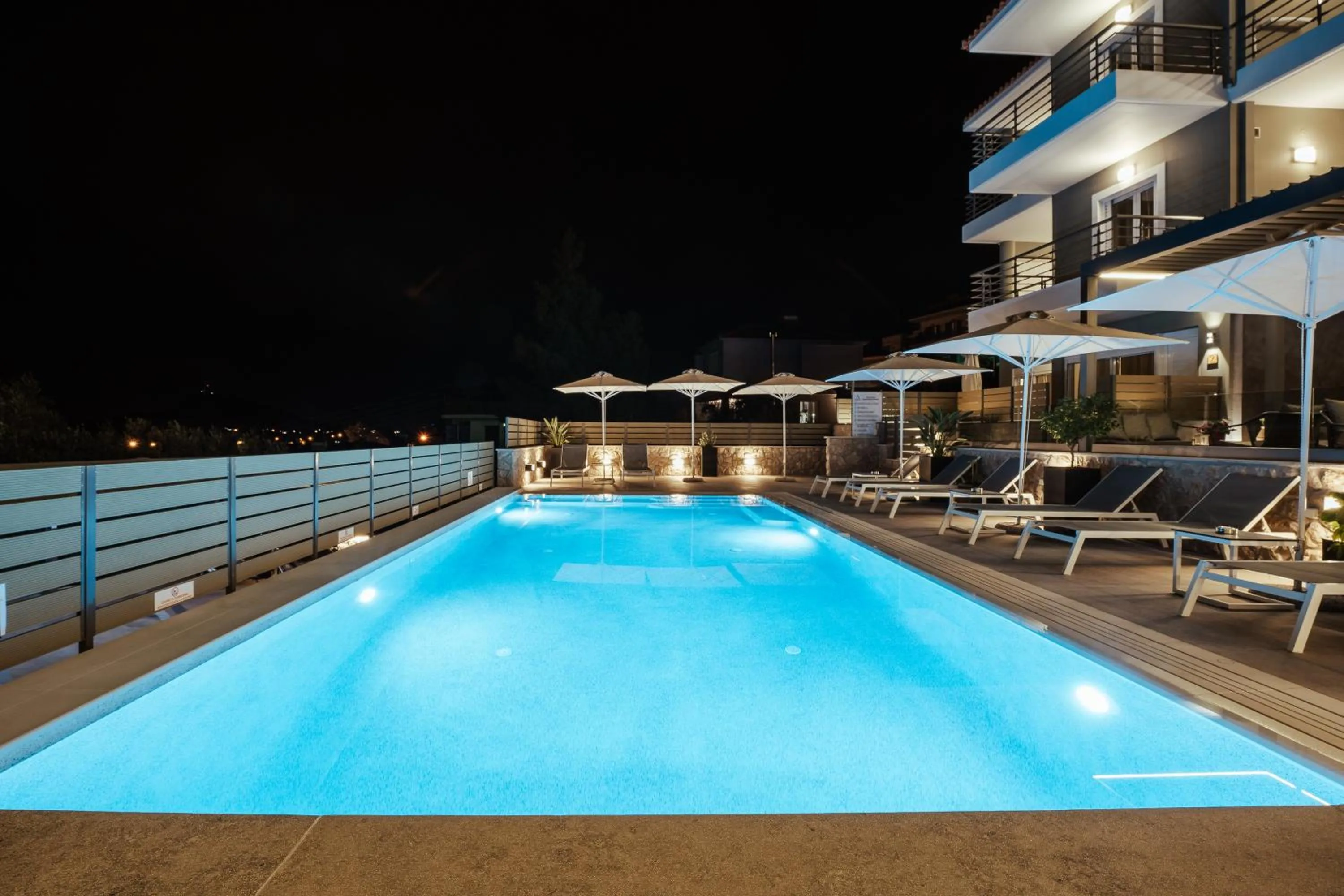 Swimming pool in Andrew's Luxury Residence