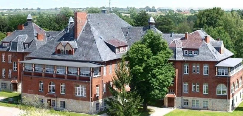 Property building in Hotel Willa Park