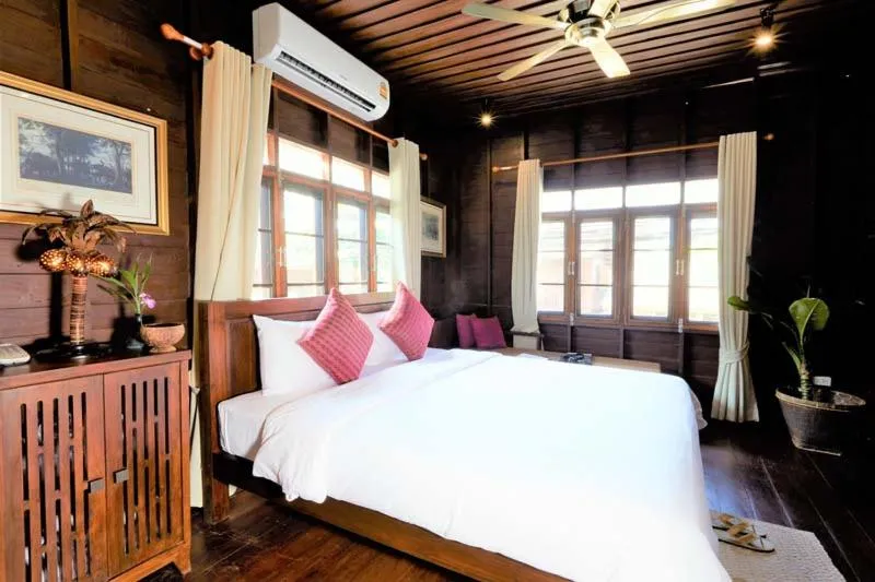 Bedroom, Bed in Lilu Pai