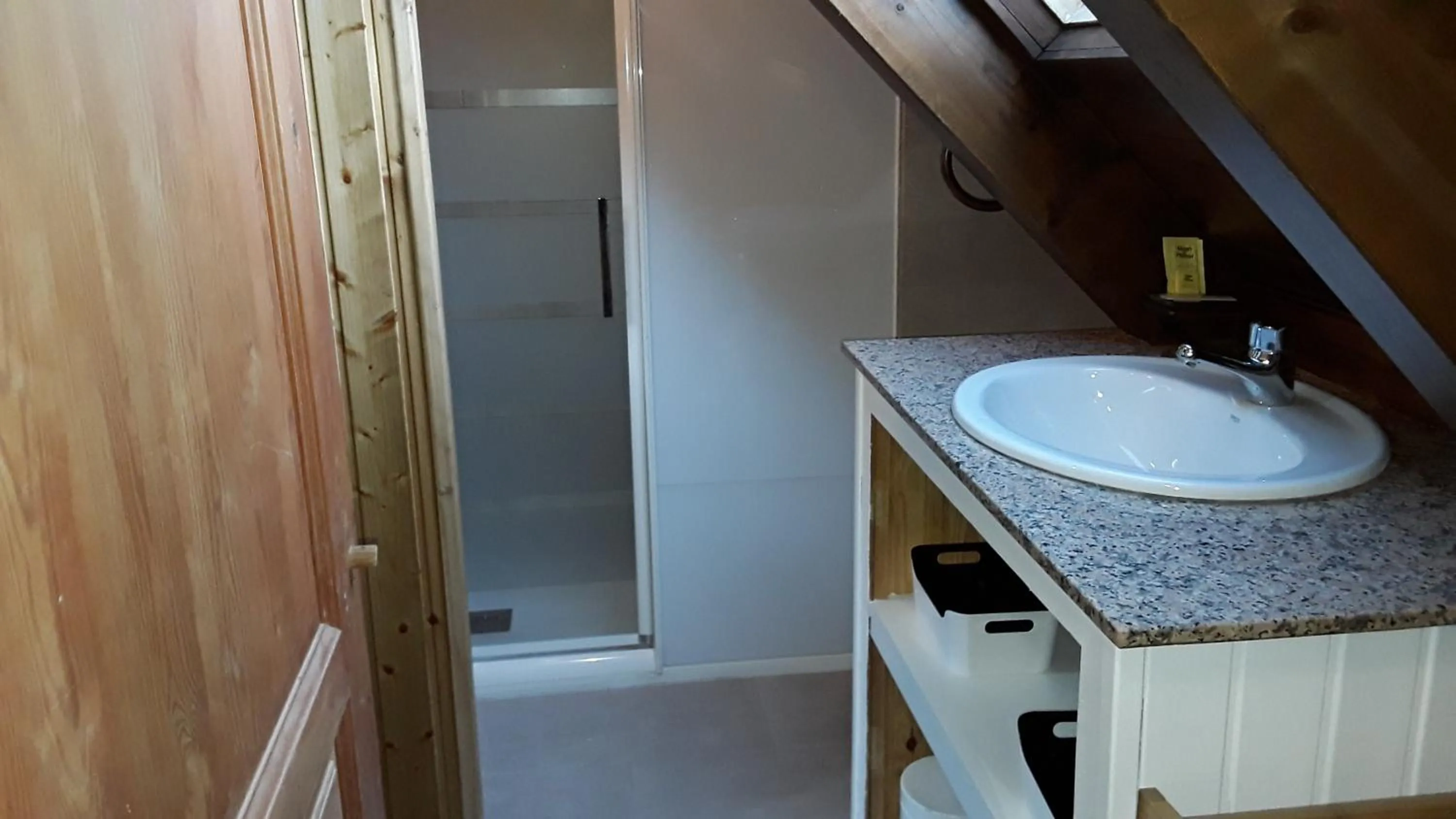 Bathroom in Hotelet de Betlan