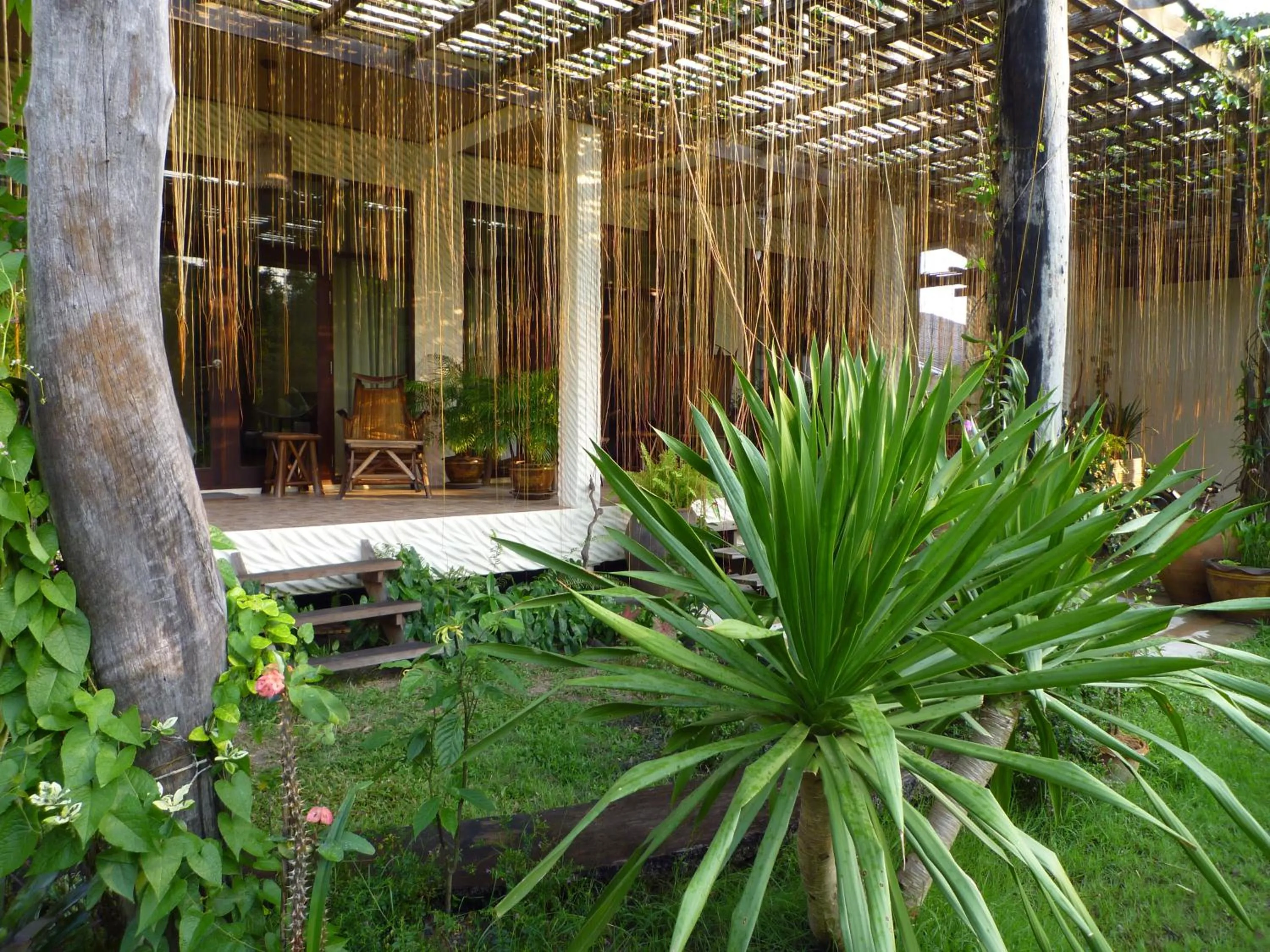 Garden in The Mangrove Hideaway Kohchang