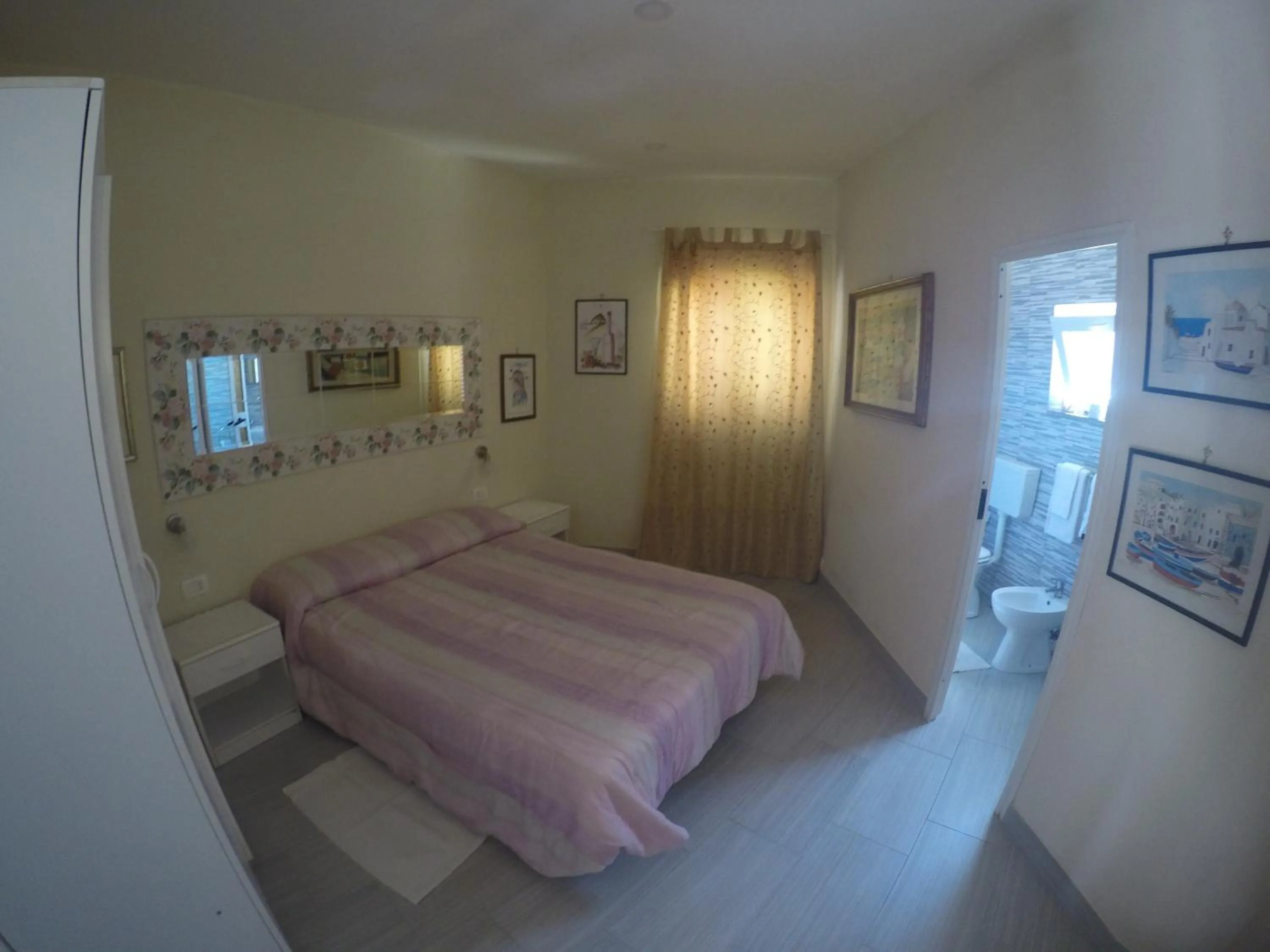 Photo of the whole room in hotel la rondinella