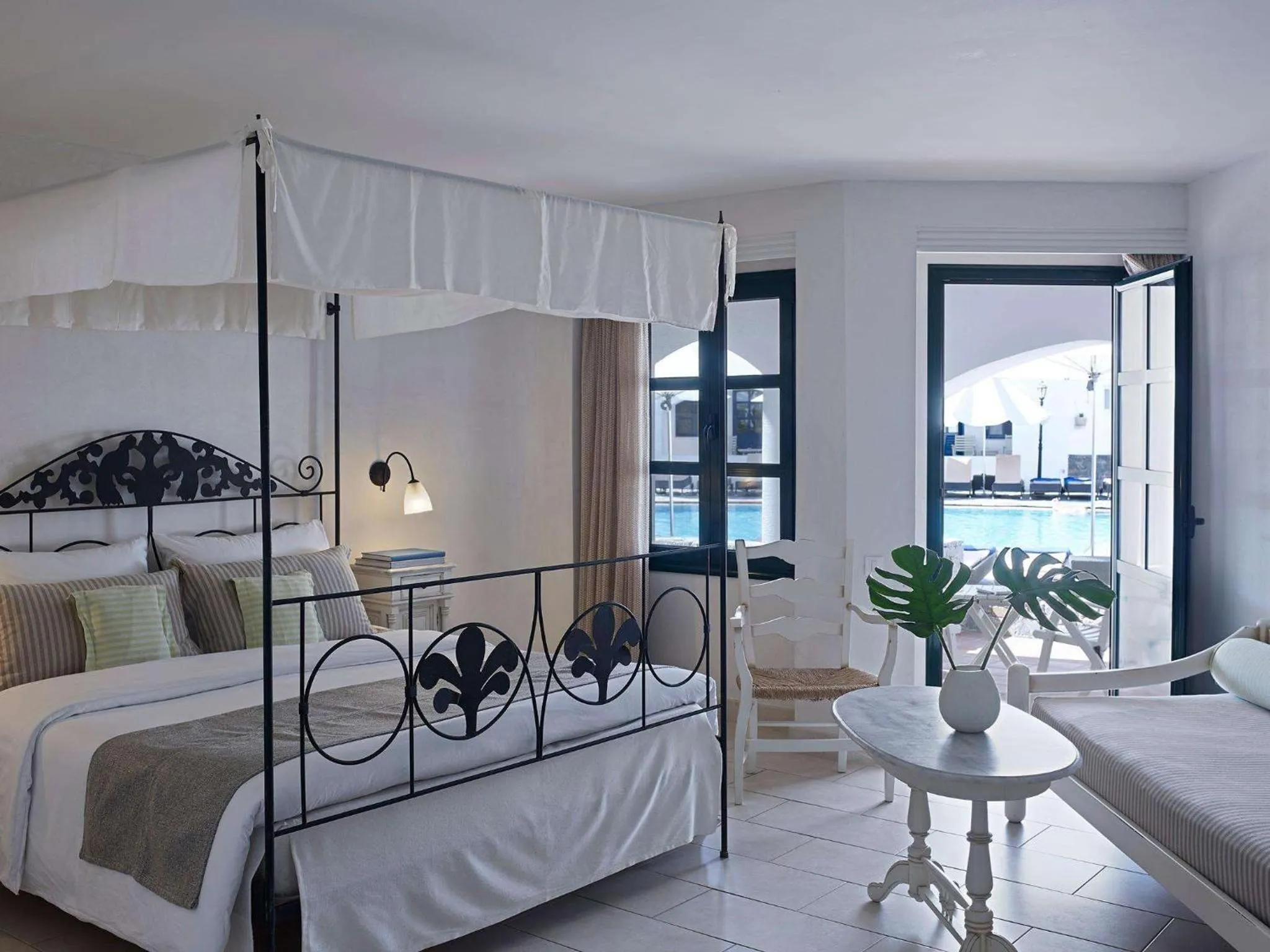 Bed in Creta Maris Resort