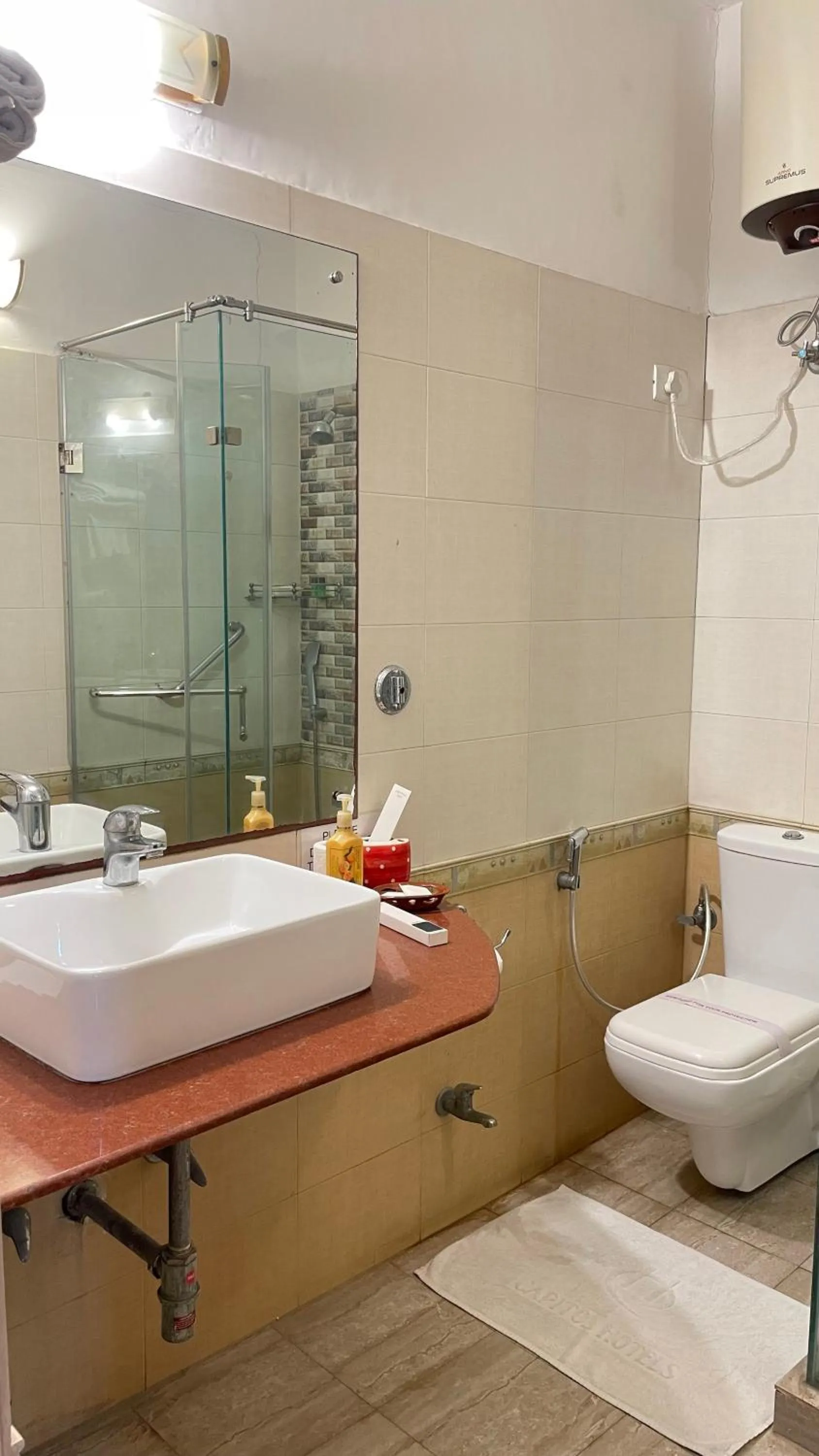 Shower in The Stay Inn New Delhi