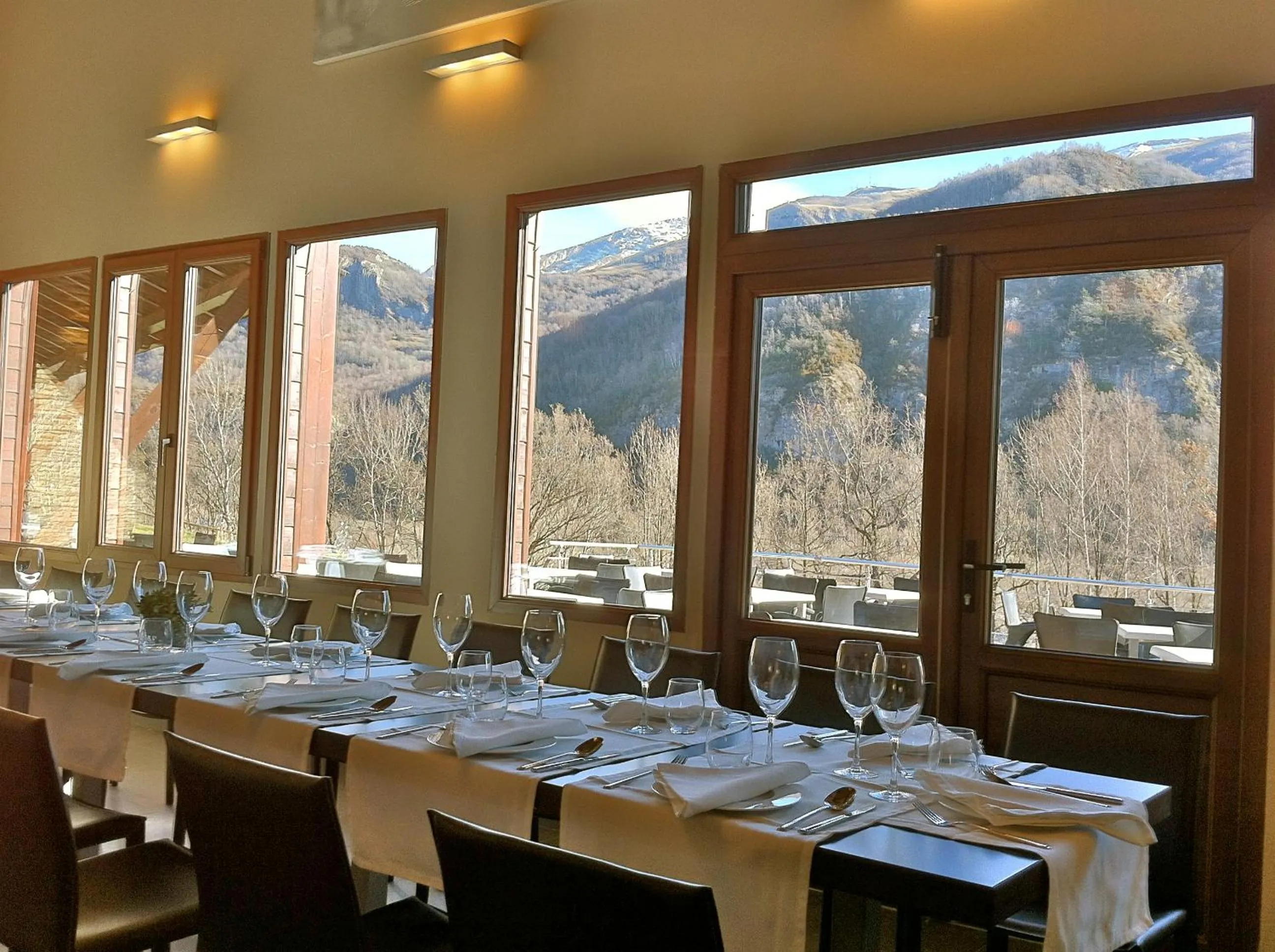 Restaurant/places to eat in Aparthotel Bubal