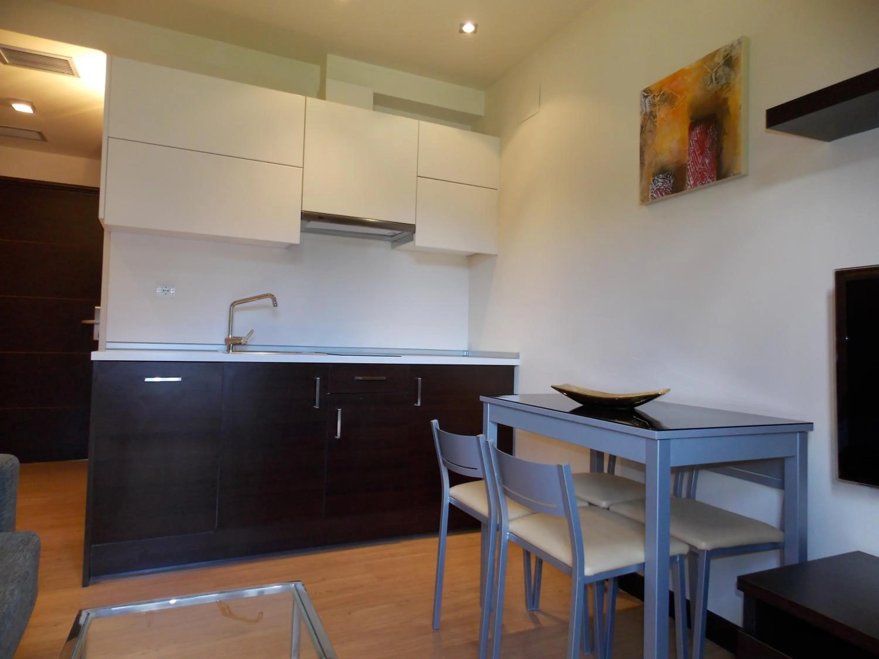 Kitchen or kitchenette in Aparthotel Bubal