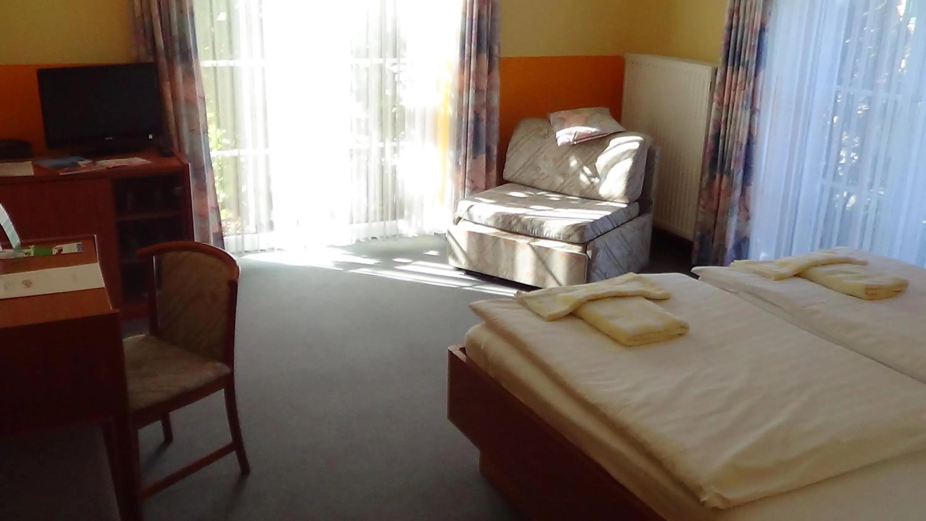 Bed in Hotel Marianne und Restaurant Kiek In