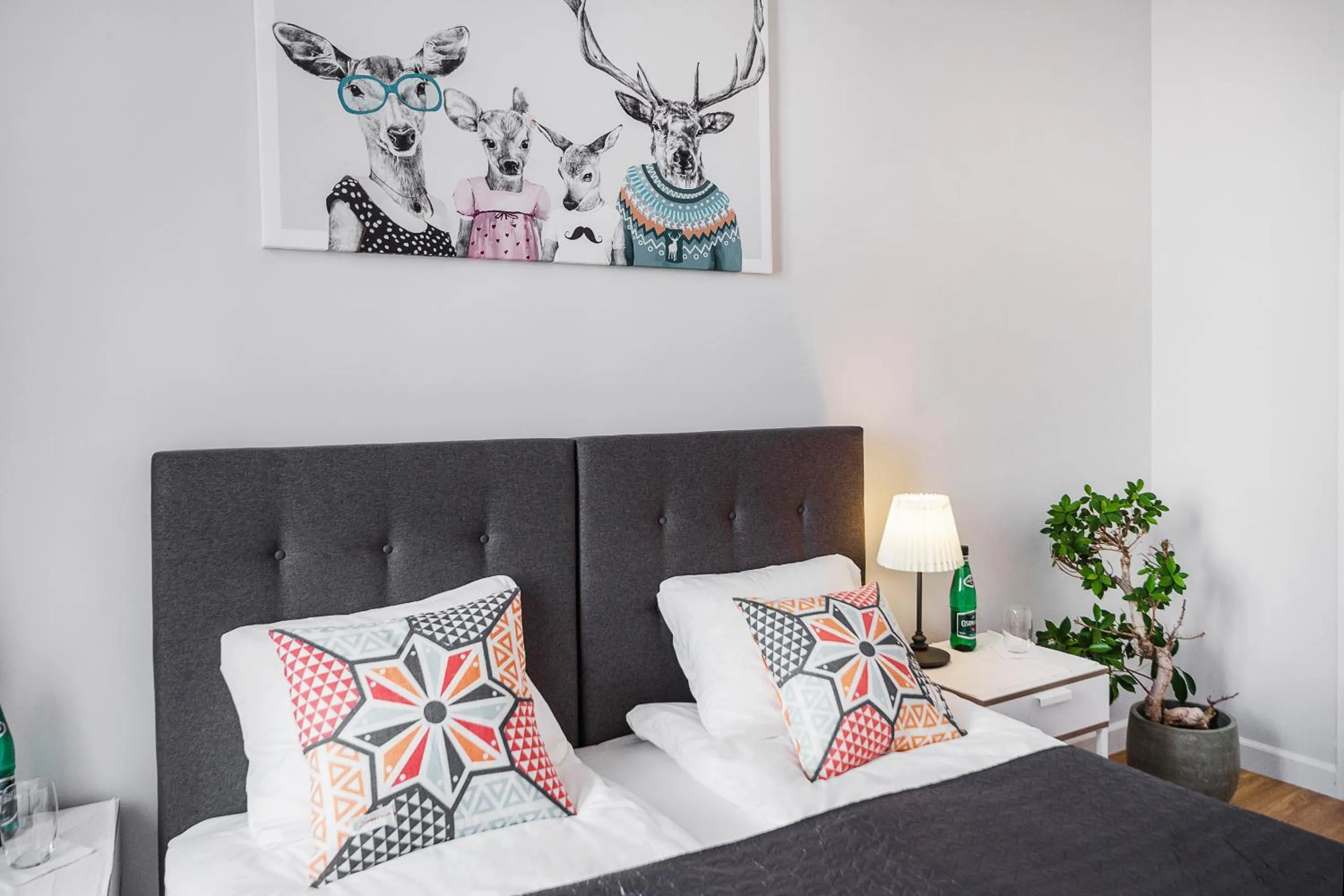 Bed in Six Suites, Old Town