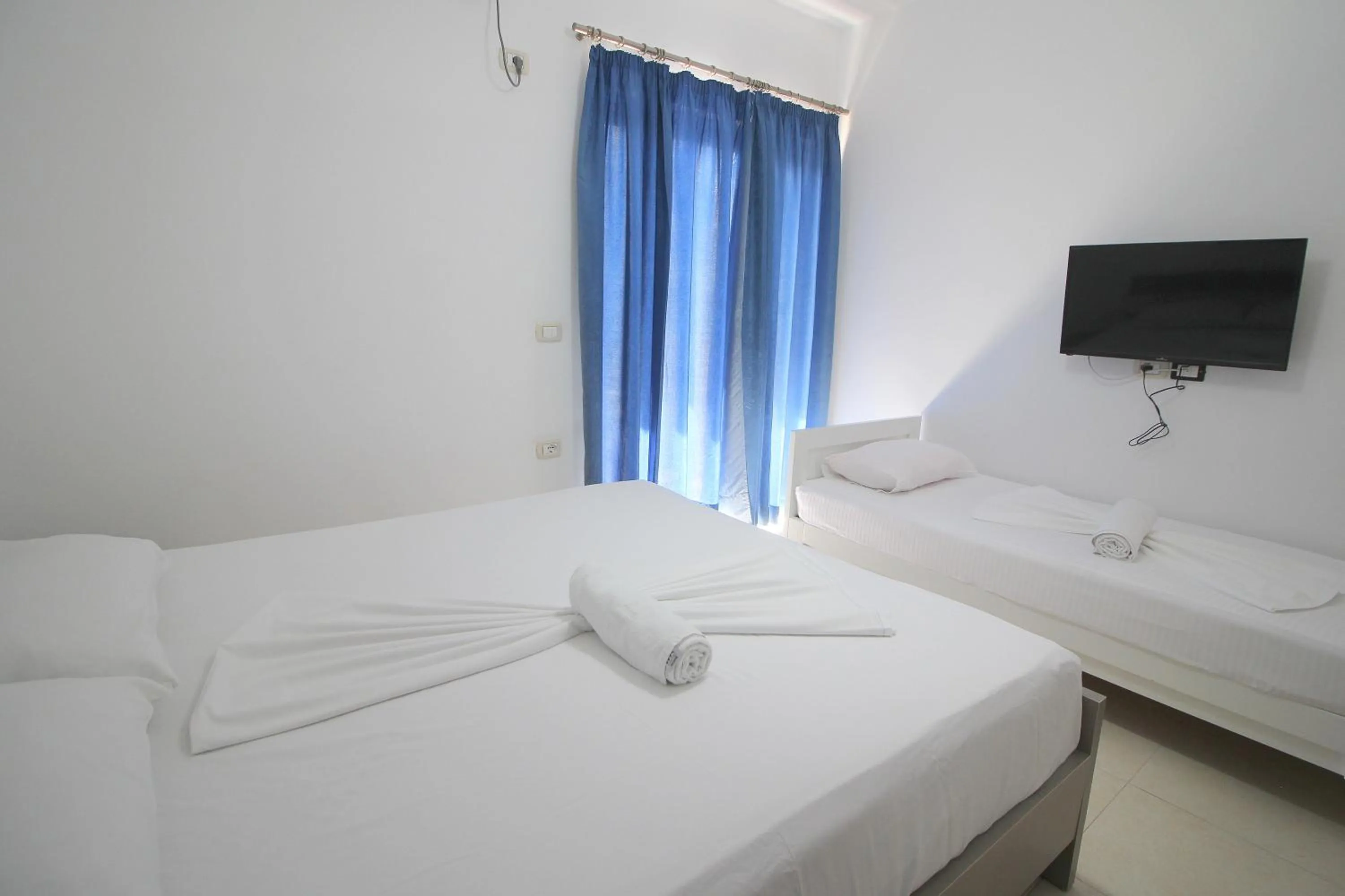 Bedroom, Bed in Hotel Argjiro