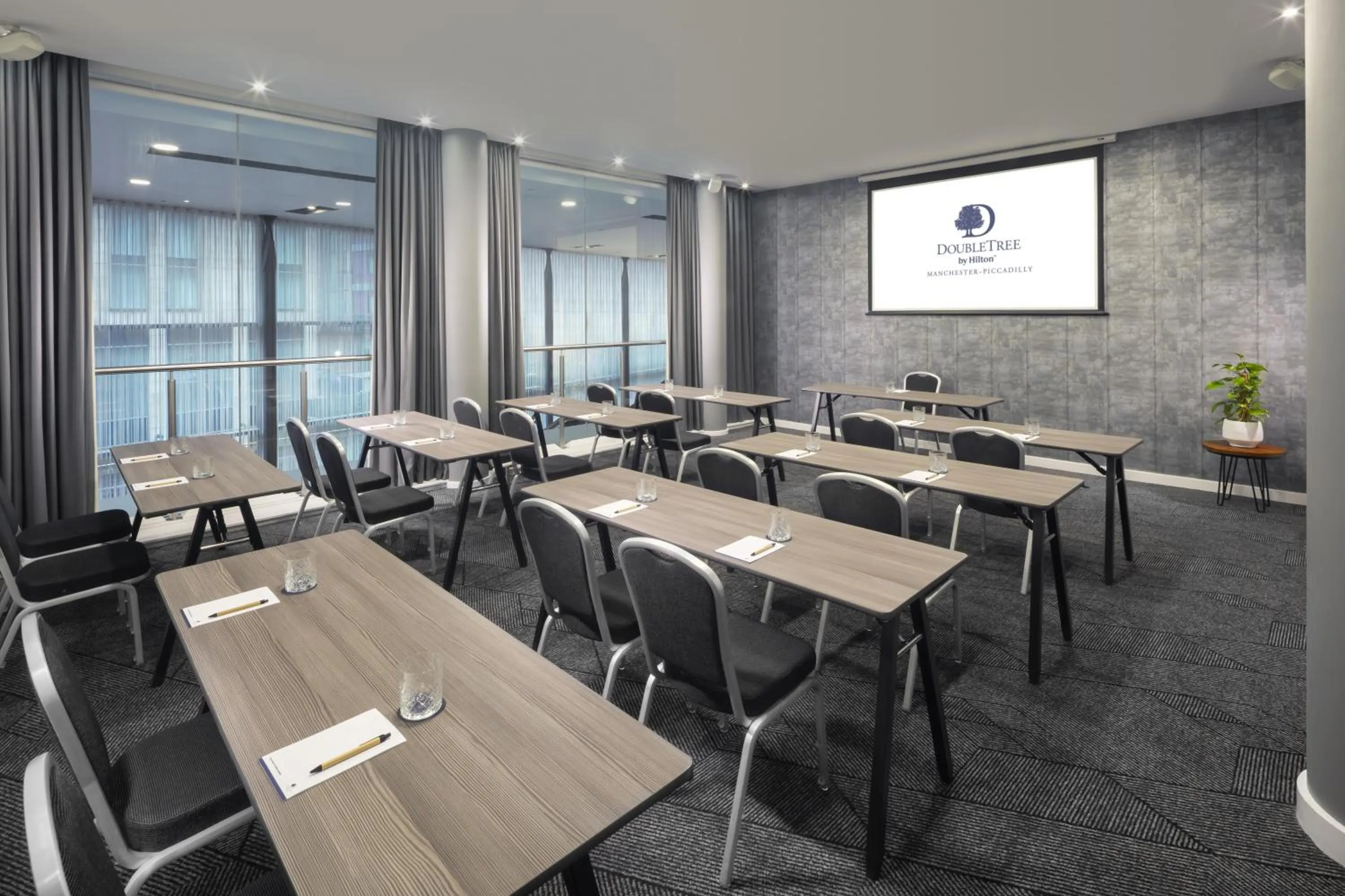 Meeting/conference room in DoubleTree by Hilton Manchester Piccadilly