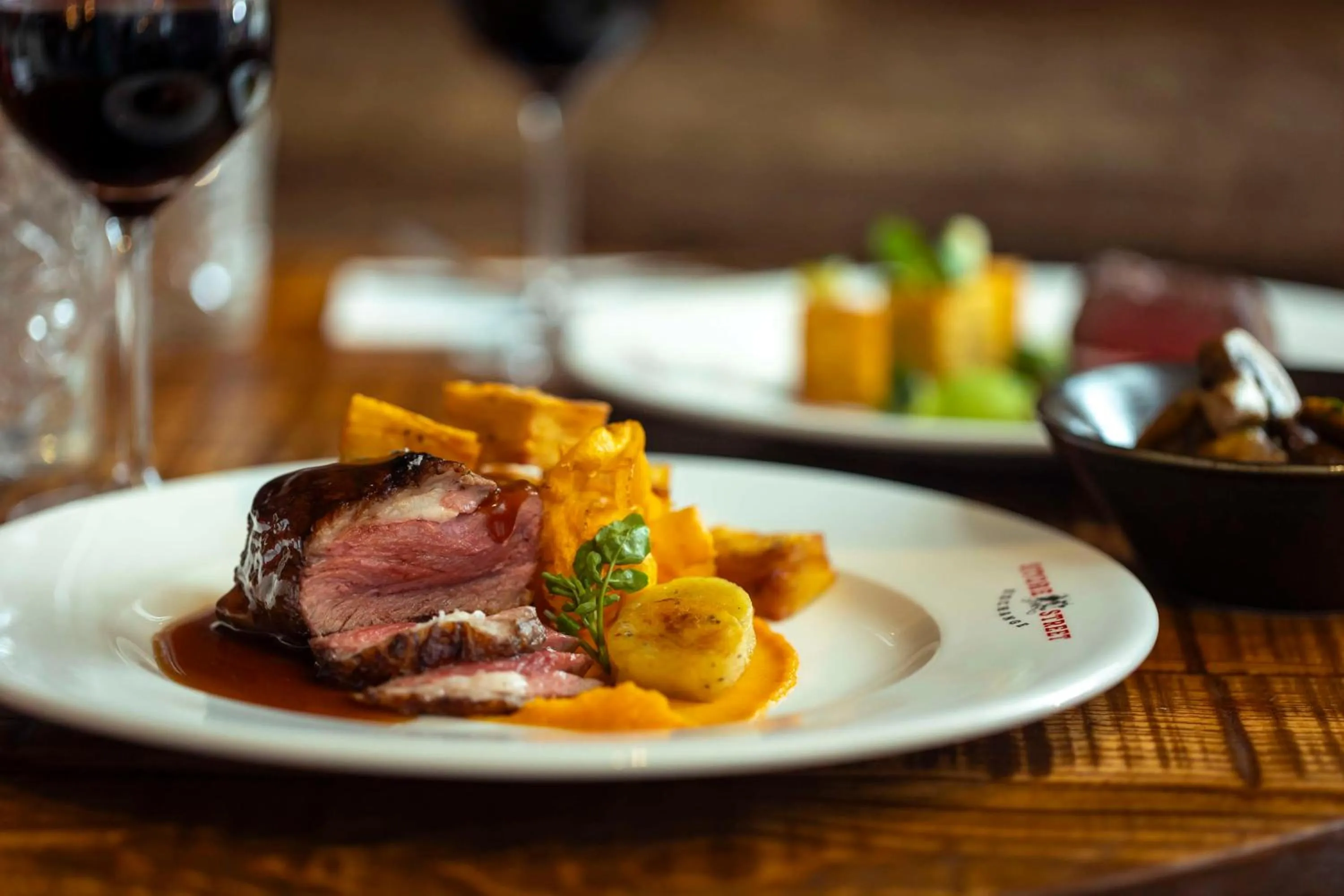 Dining area in DoubleTree by Hilton Manchester Piccadilly