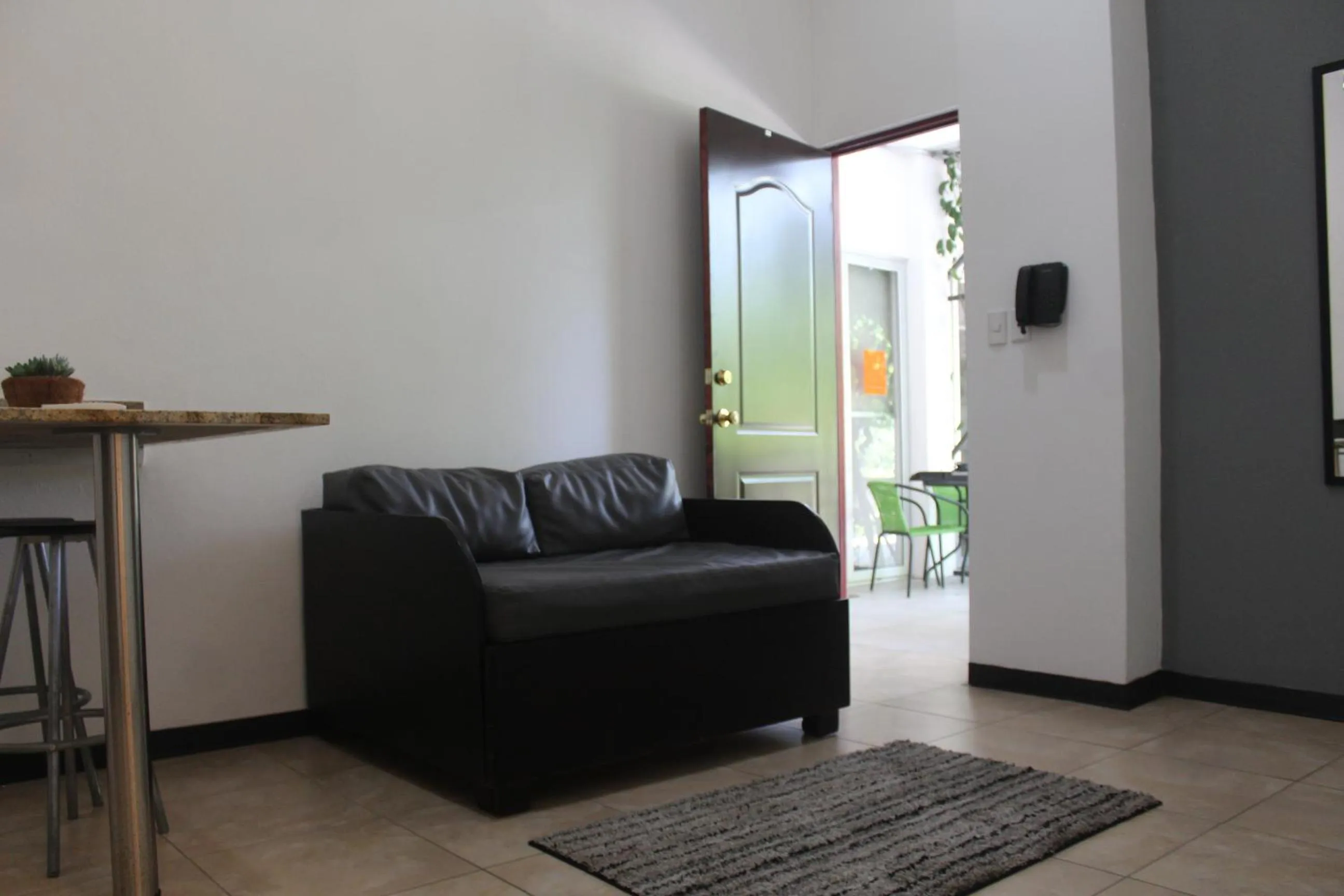 Cando Living Apartments in Central Avenue