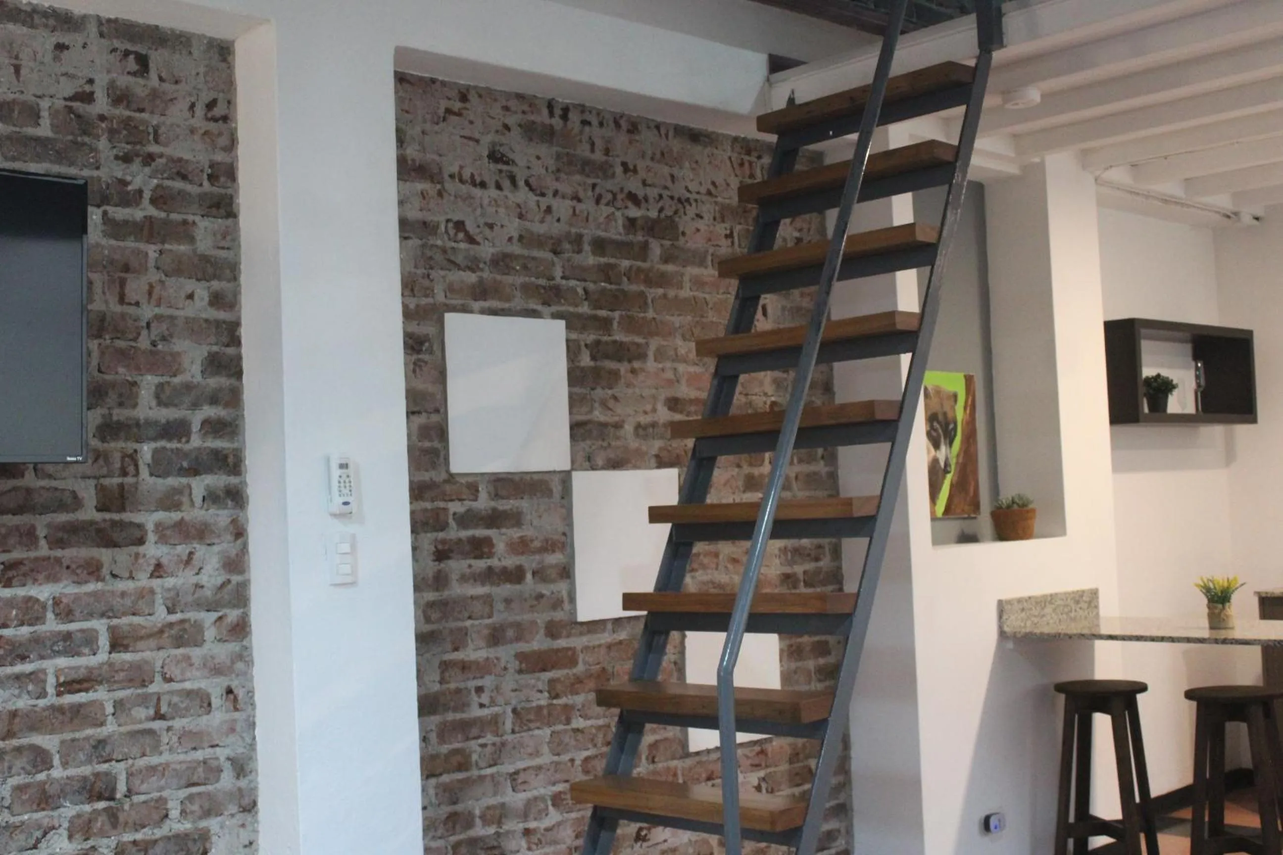 Cando Living Apartments in Central Avenue