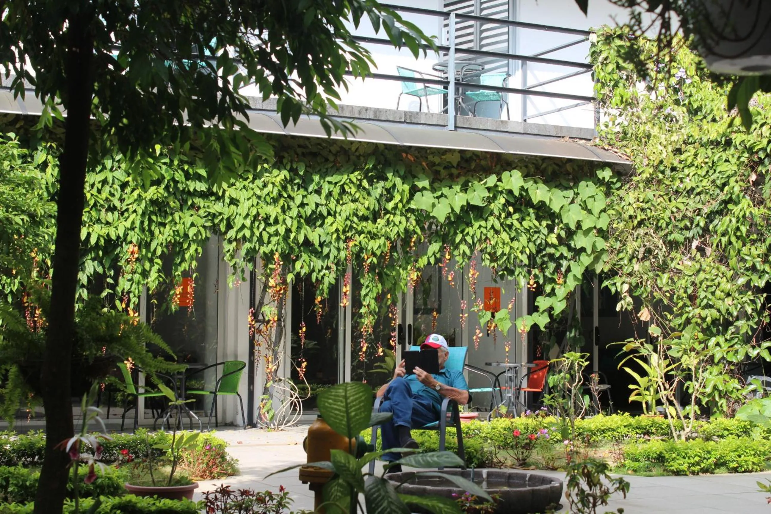 Cando Living Apartments in Central Avenue