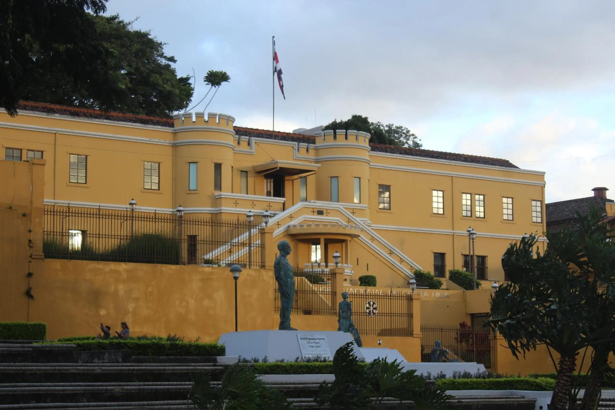 Other in Cando Living Apartments in Central Avenue