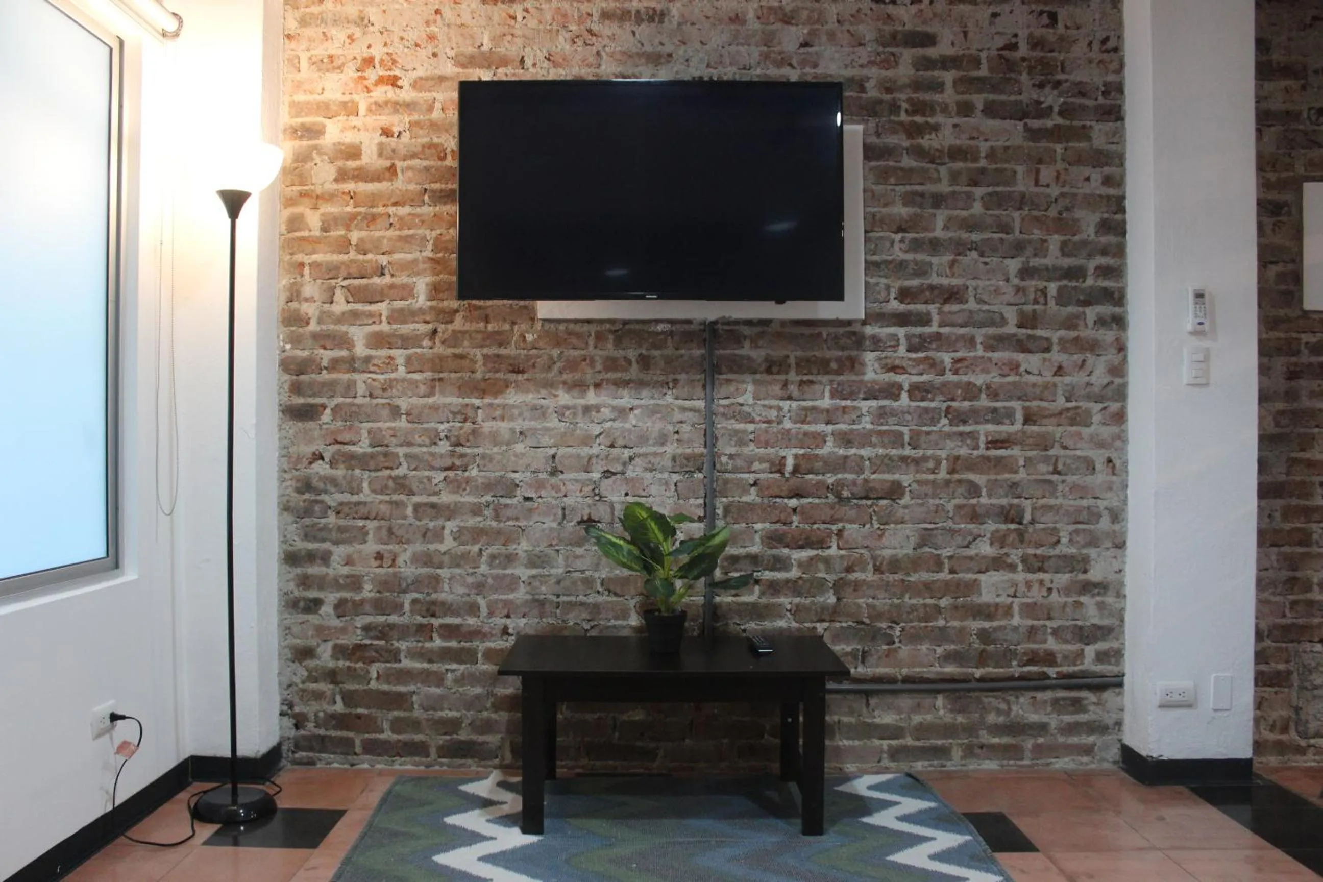 Cando Living Apartments in Central Avenue