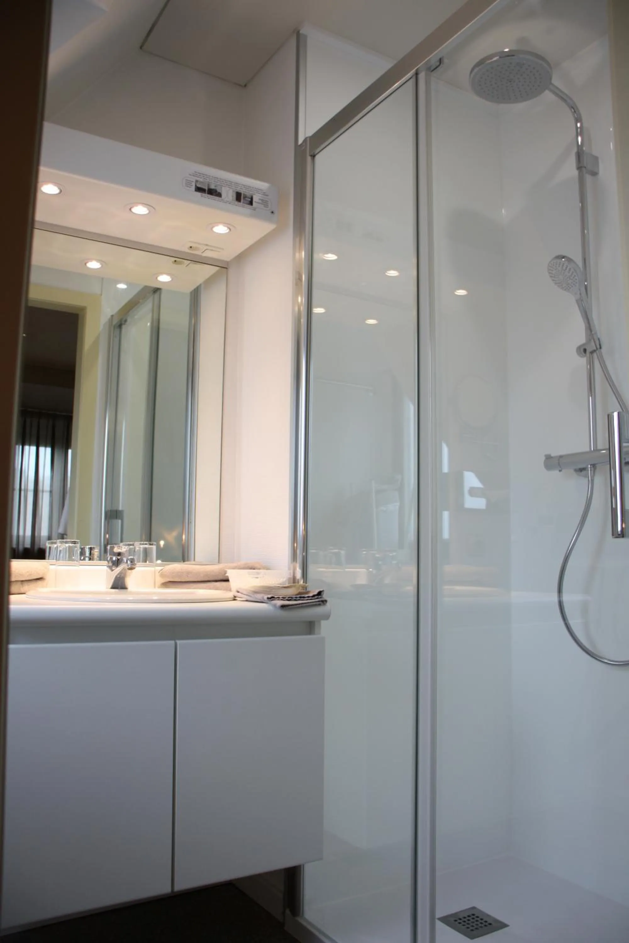 Shower in Villa Hotel