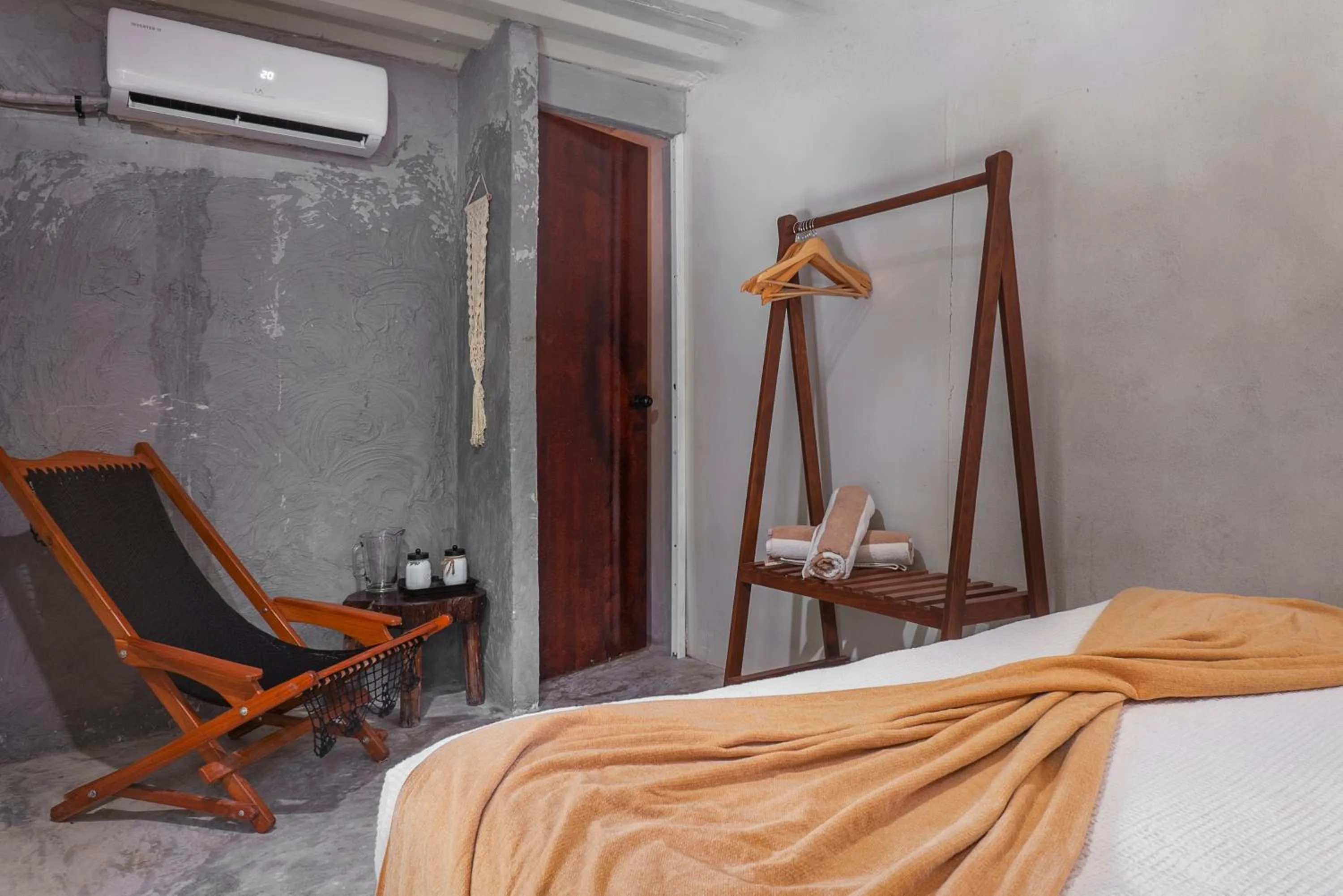 Bed in Pal Mar Glamtainer Tulum