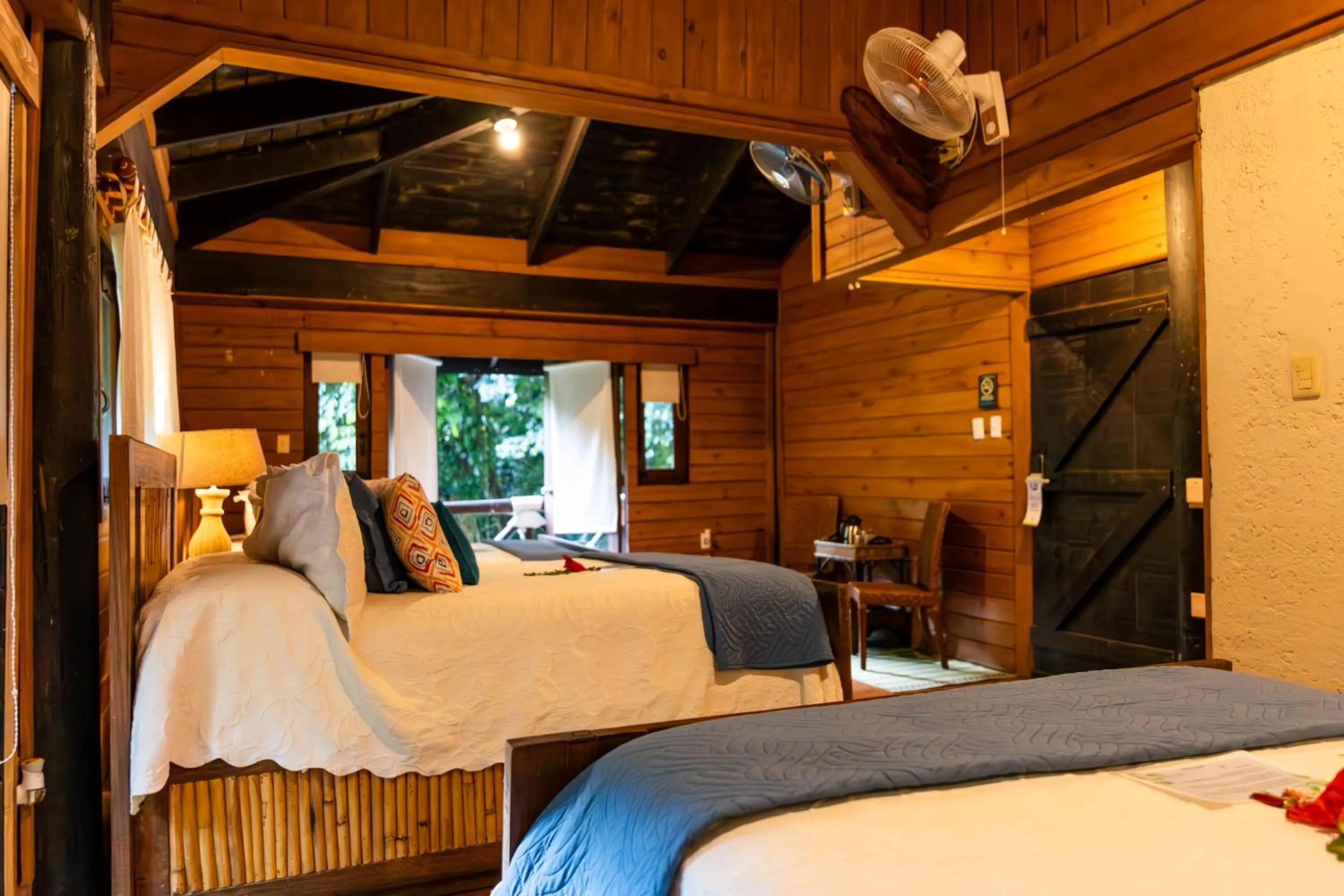 Bed in Platon Ecolodge