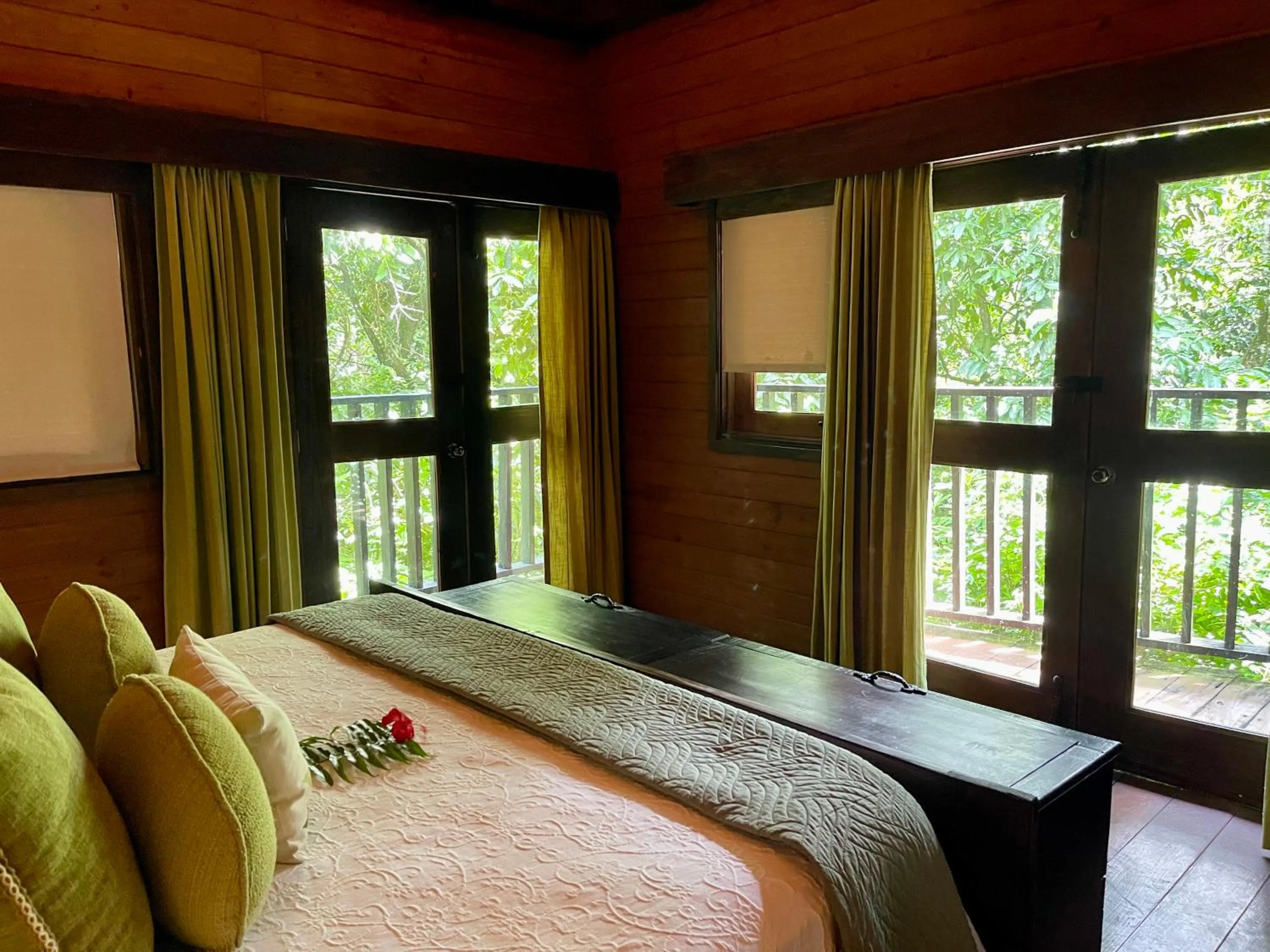 Bed in Platon Ecolodge