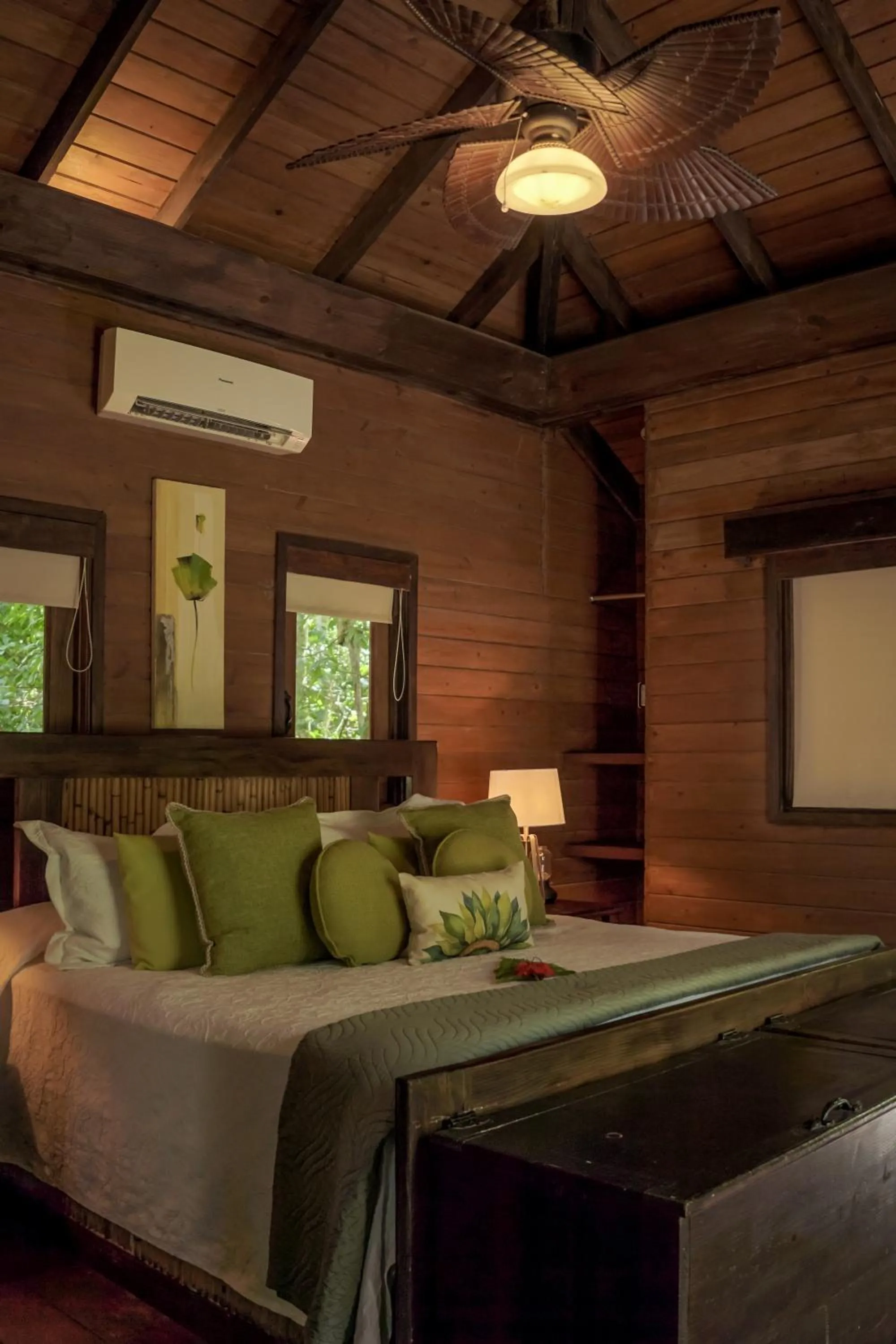 Bedroom, Bed in Platon Ecolodge