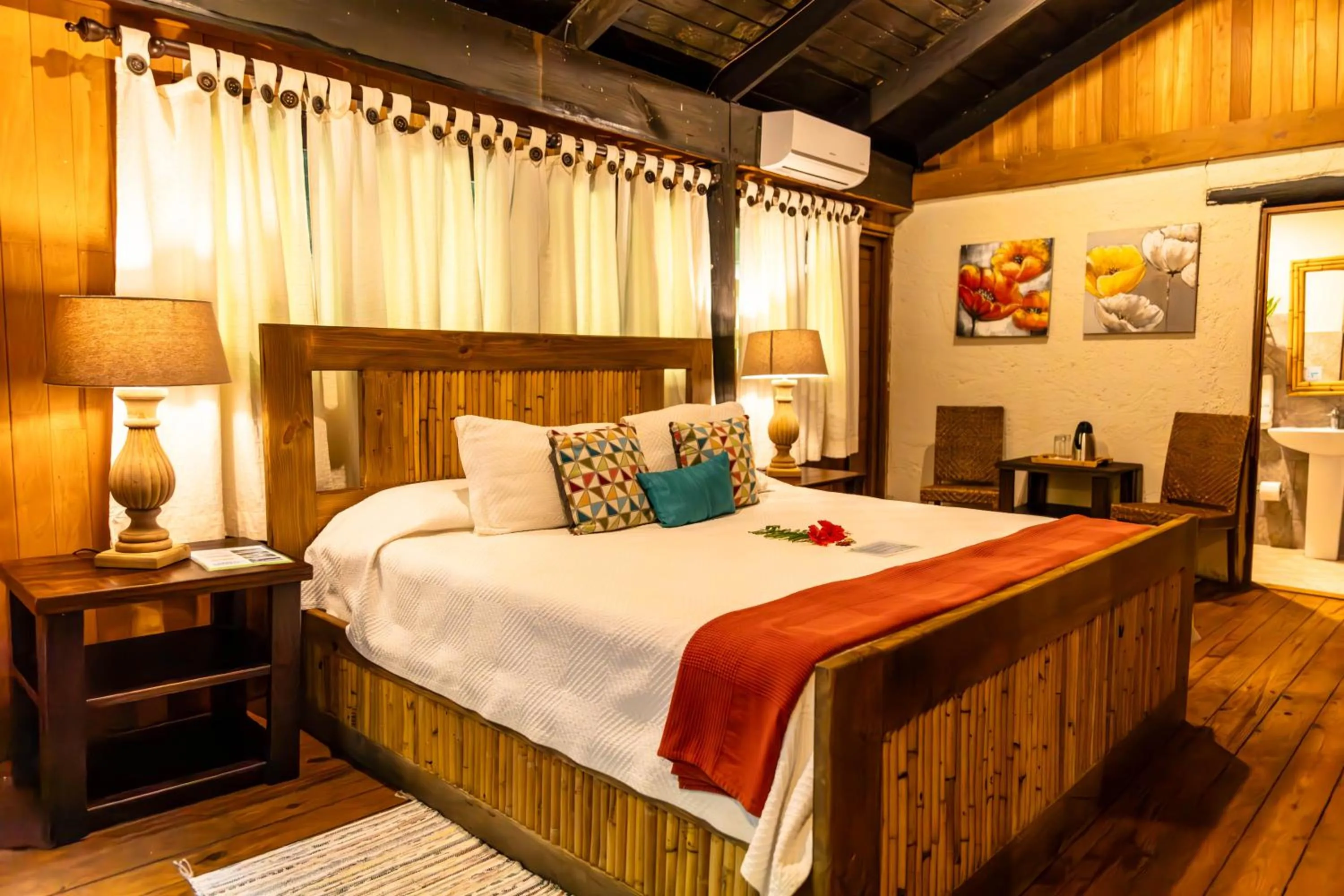 Bed in Platon Ecolodge