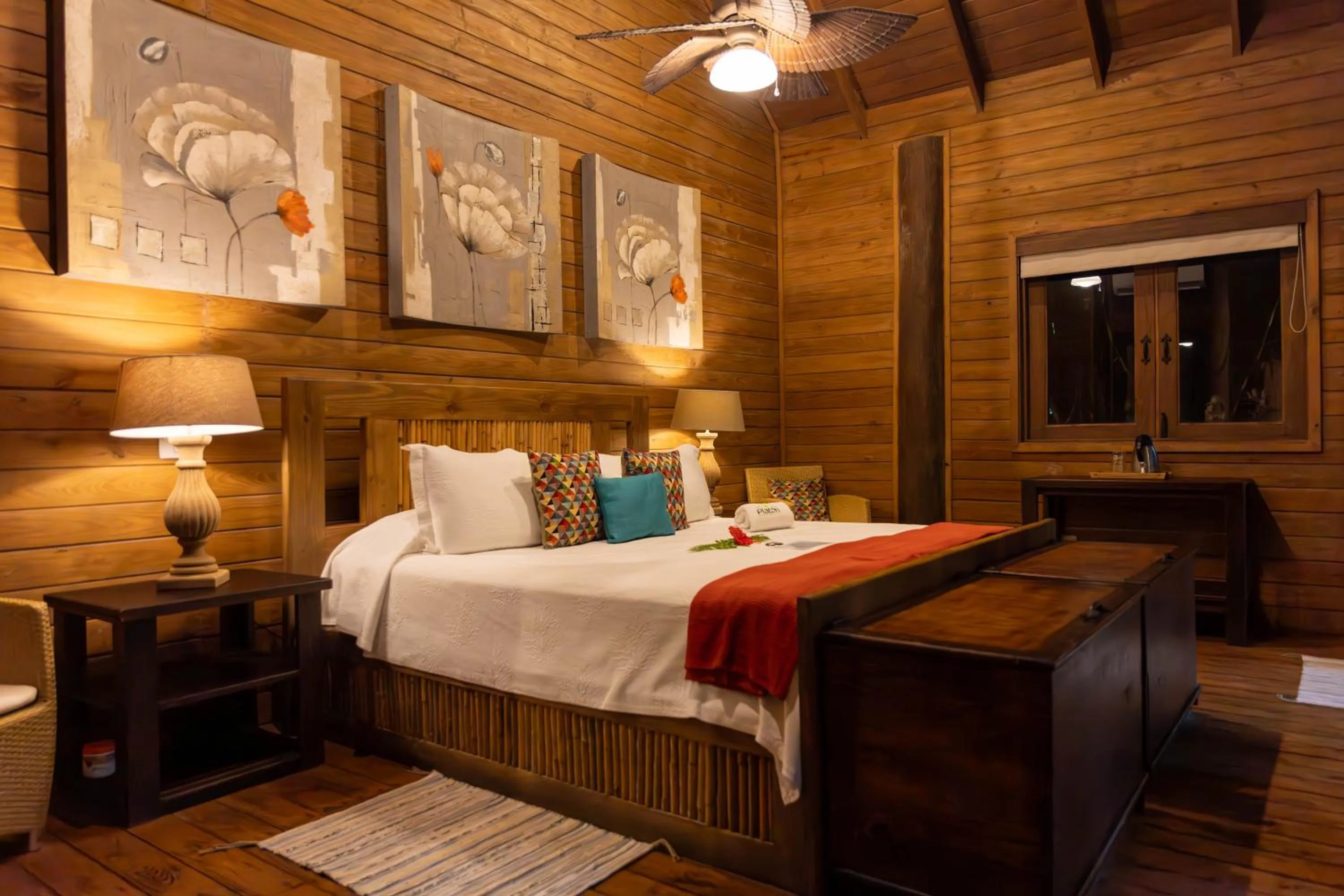 Bed in Platon Ecolodge