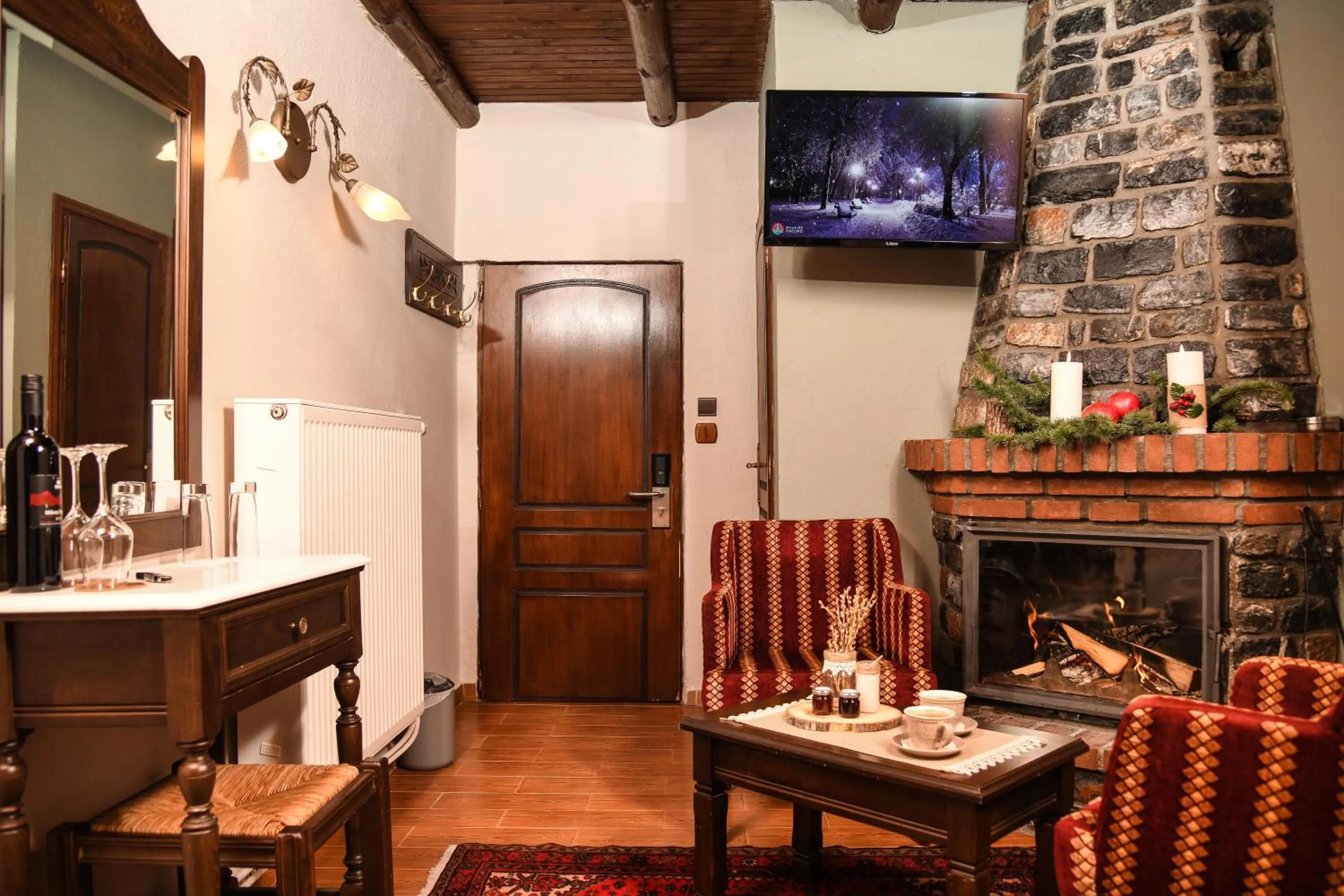 TV and multimedia in Αρχοντικό Ταρσούνα