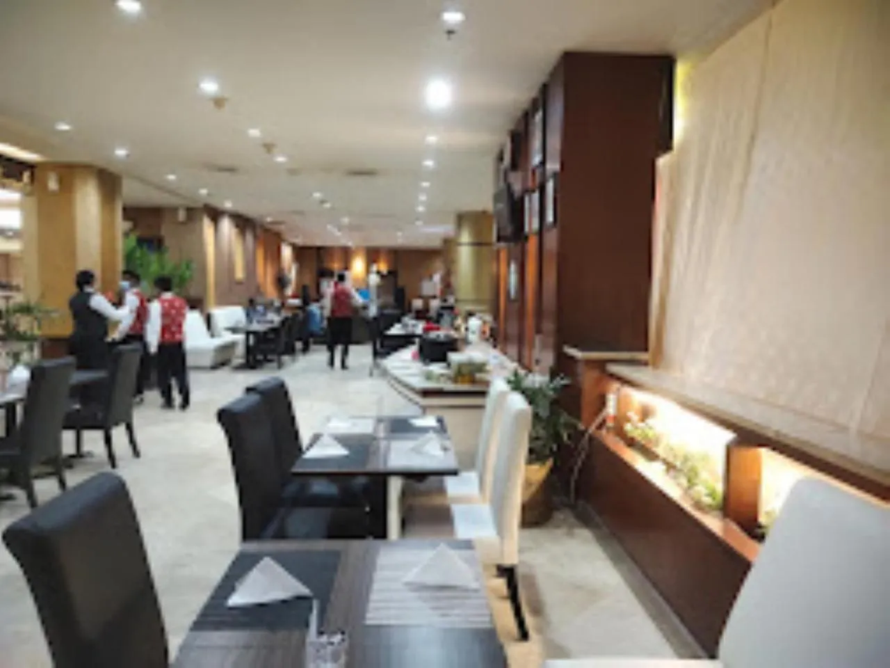 Restaurant/places to eat in Grand Elite Hotel Pekanbaru