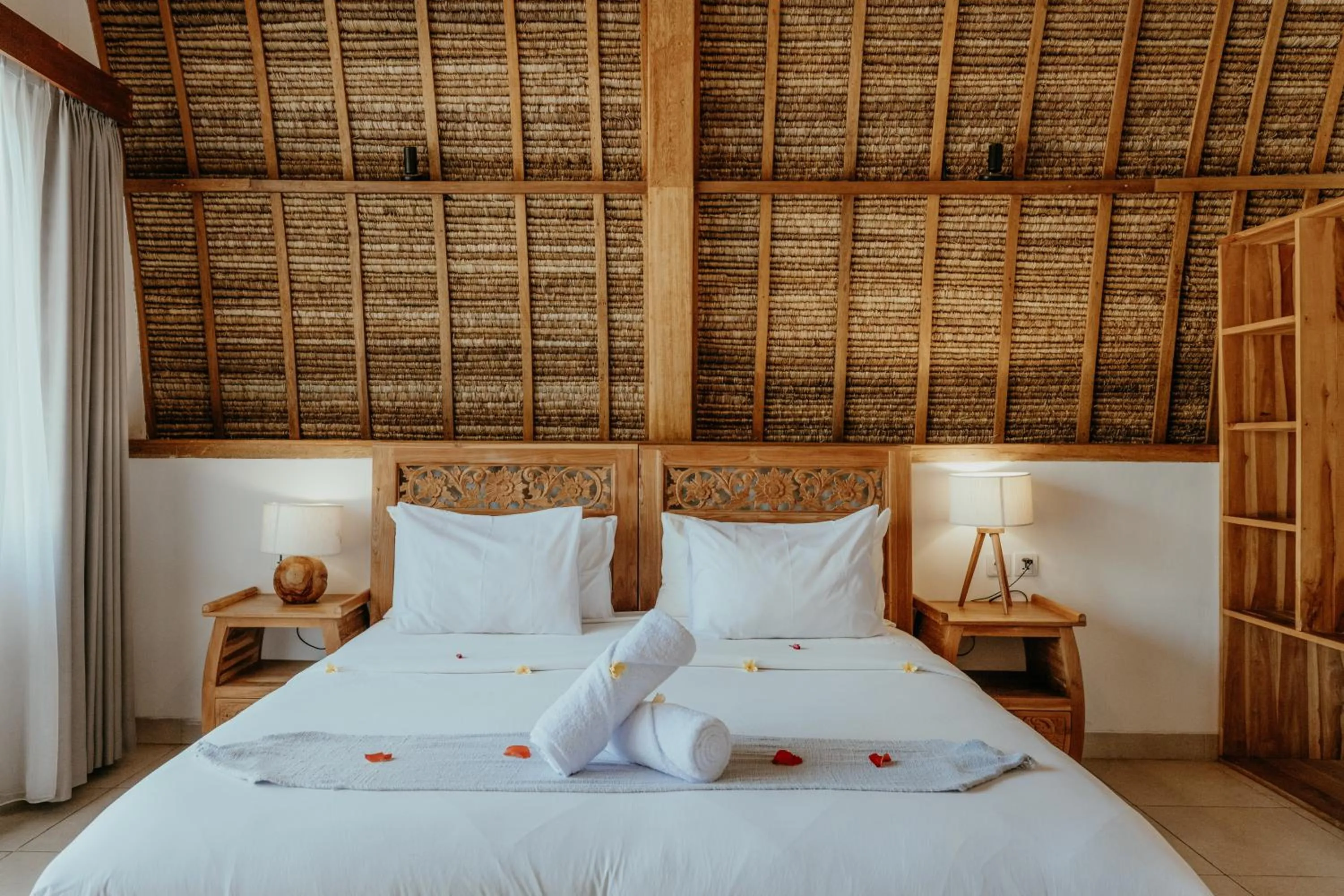 Bed in Coco Lemon Gili Resort