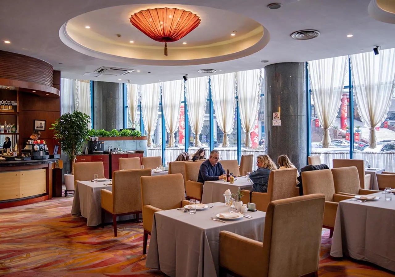 Restaurant/places to eat in Yiwu Ocean Hotel - Original Best Western Premier Ocean Hotel
