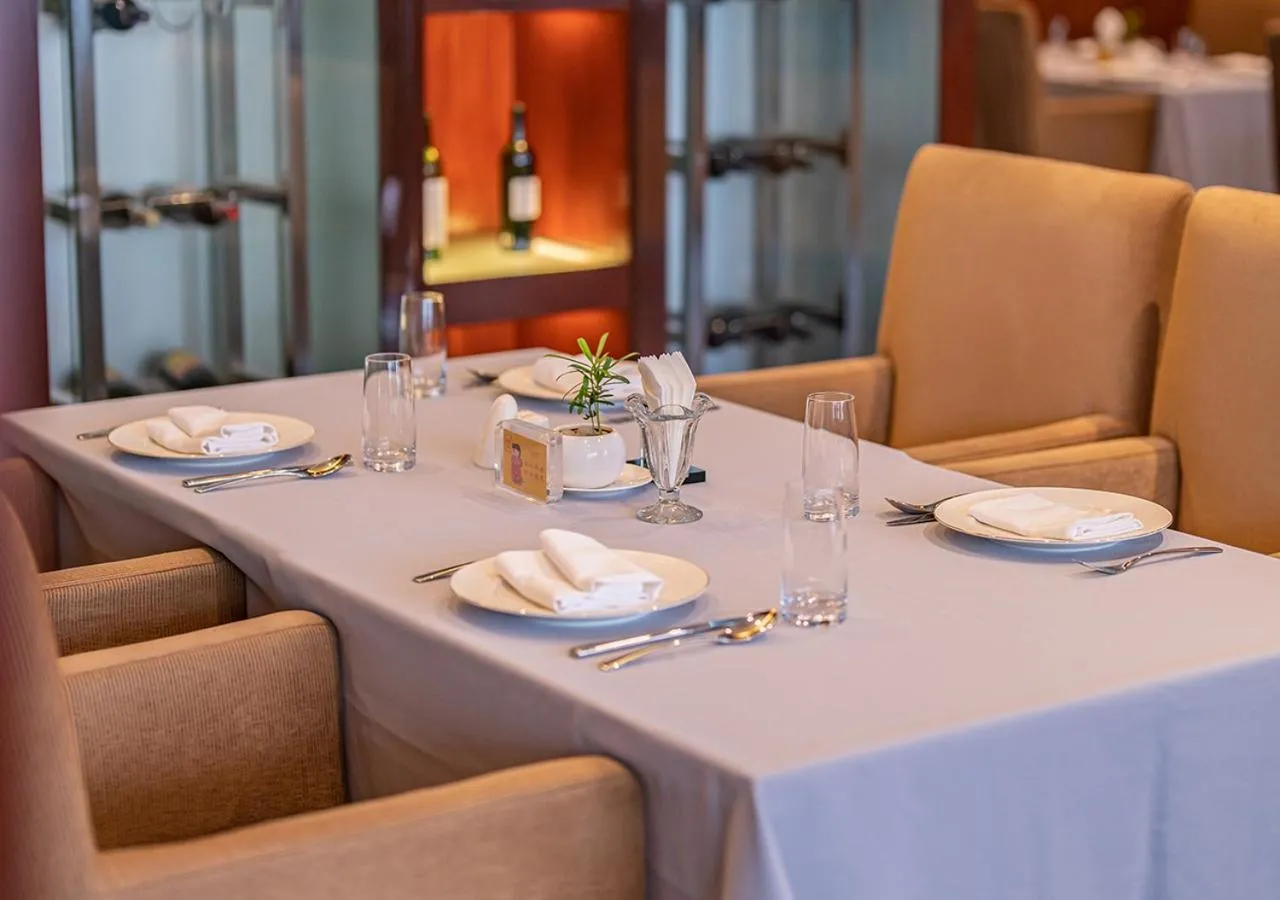 Restaurant/places to eat in Yiwu Ocean Hotel - Original Best Western Premier Ocean Hotel